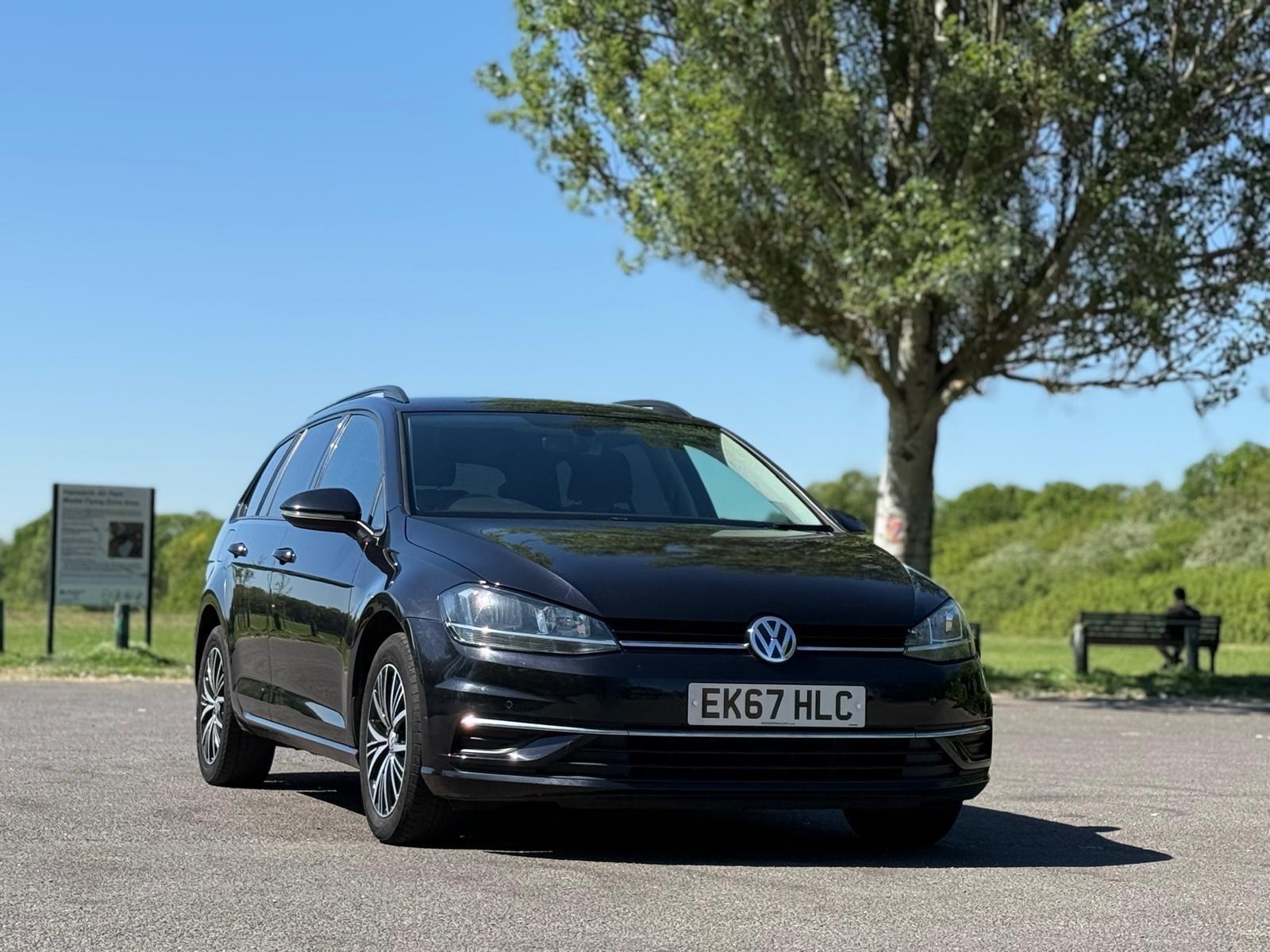 Volkswagen Golf view 5