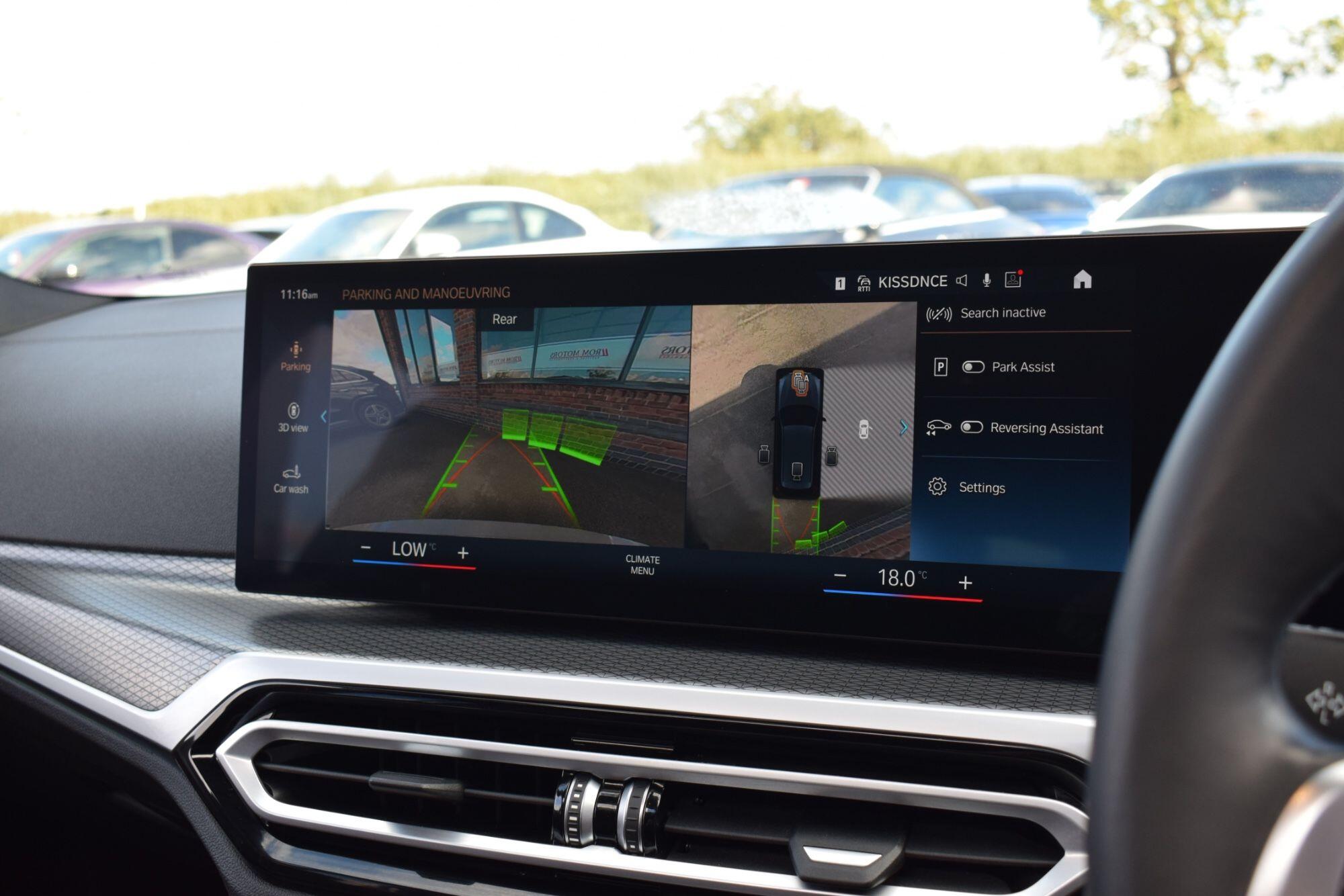 BMW 3 Series view 17