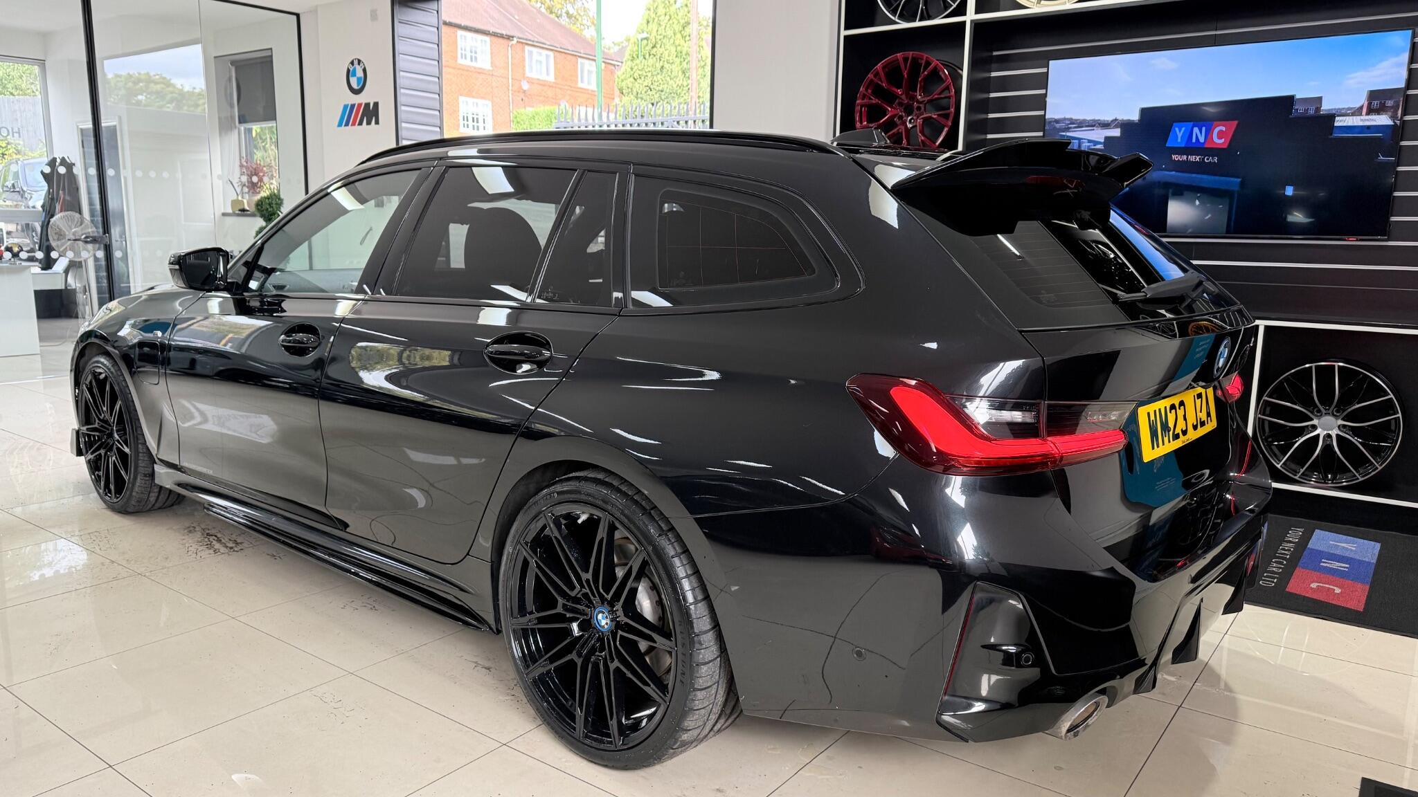 BMW 3 Series view 42
