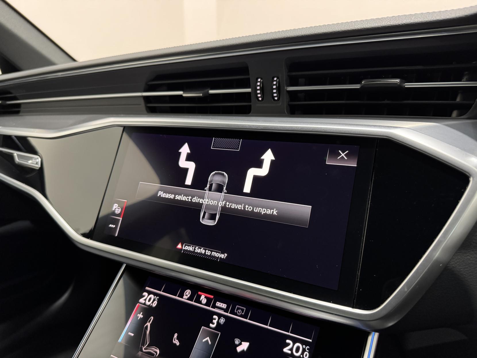 Audi A6 Saloon view 35