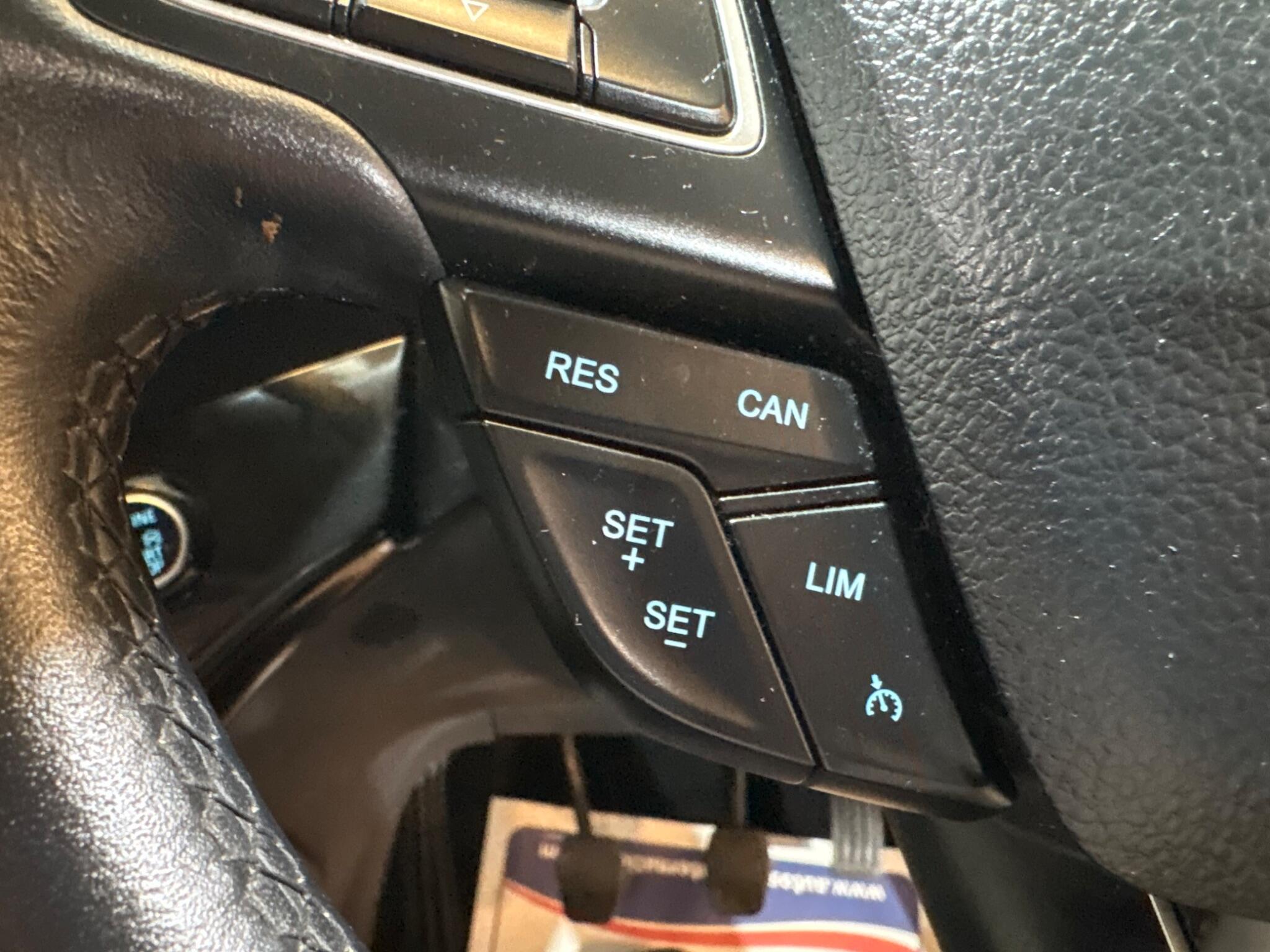 Ford Kuga view 30