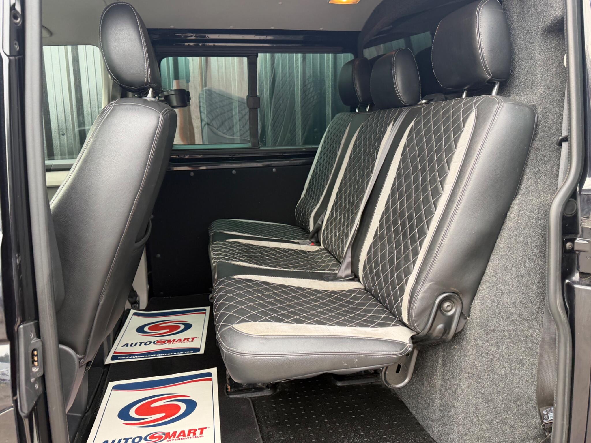 Volkswagen Transporter view 46