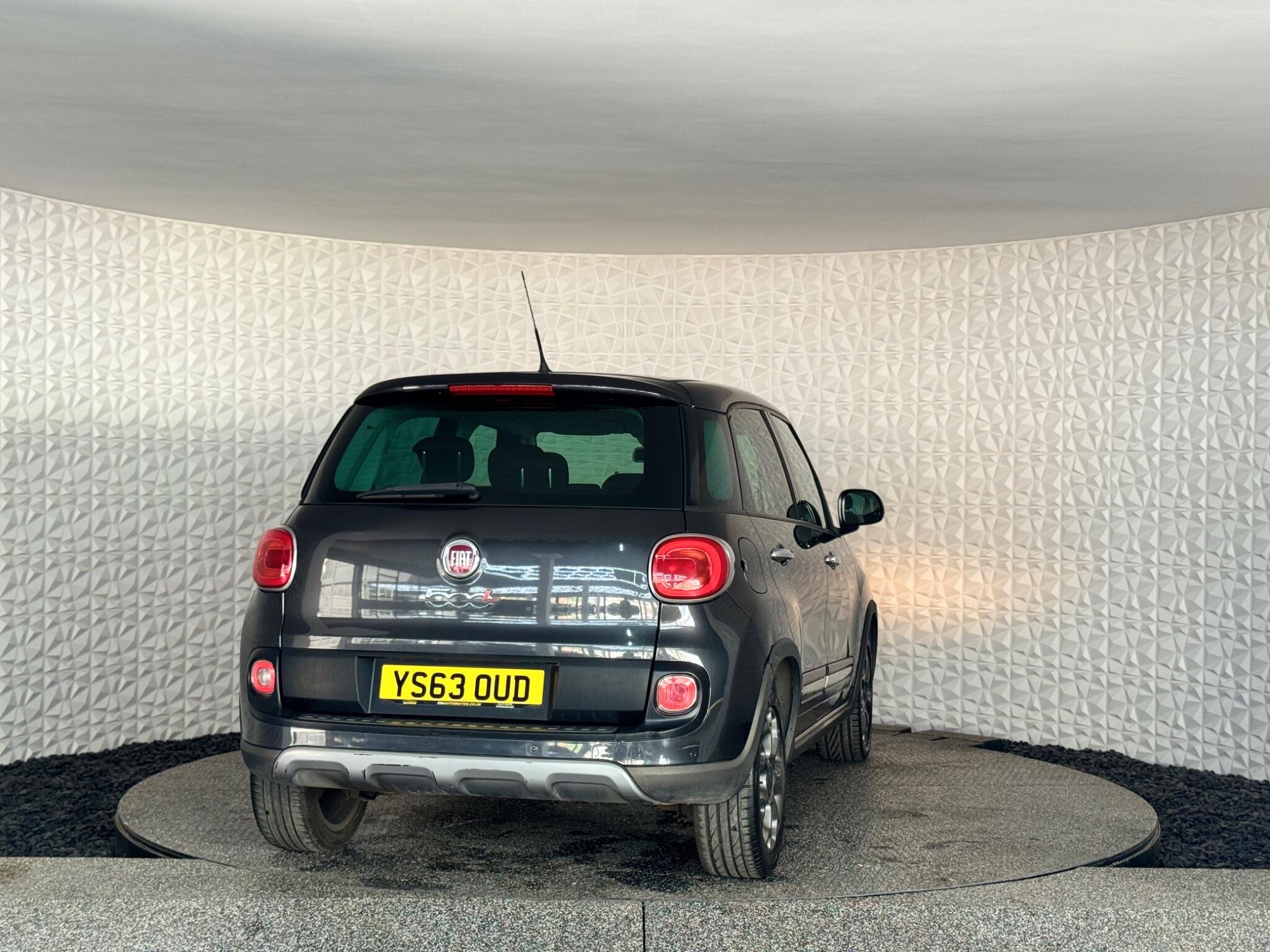 Fiat 500l view 13