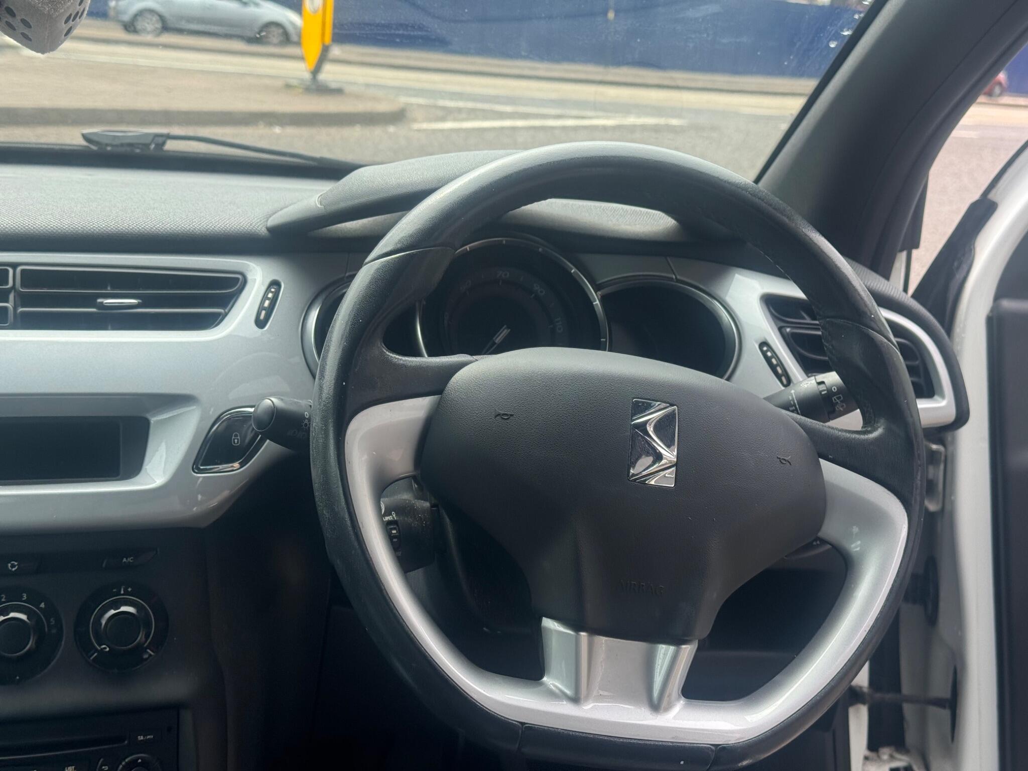 Citroen DS3 view 49