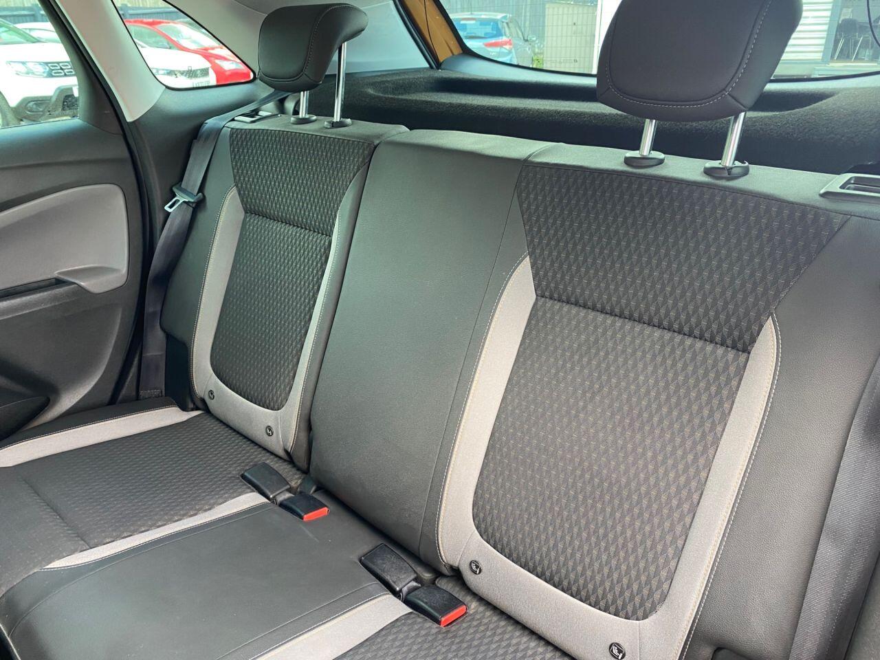 Vauxhall Crossland X view 16