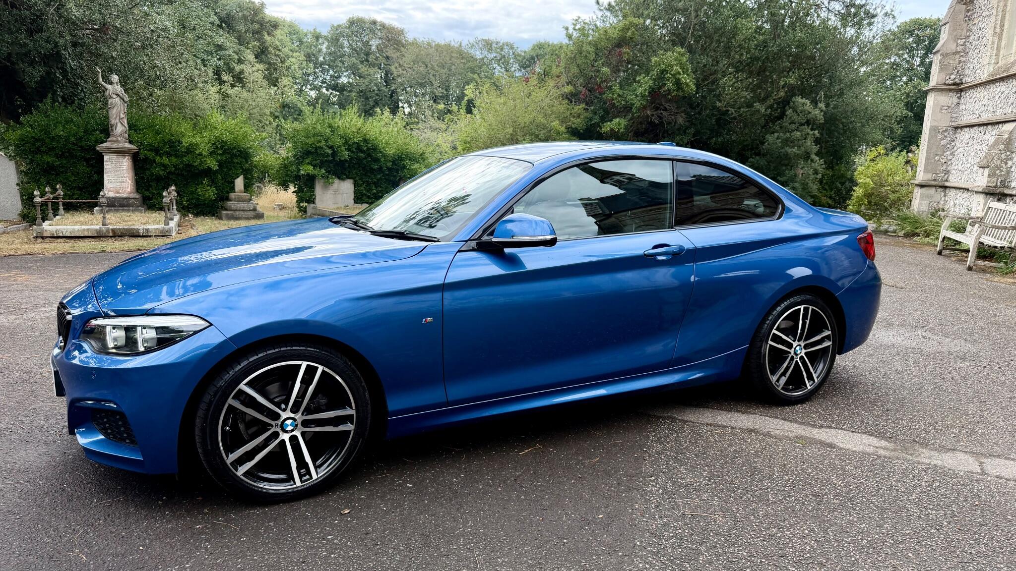 BMW 2 Series view 4