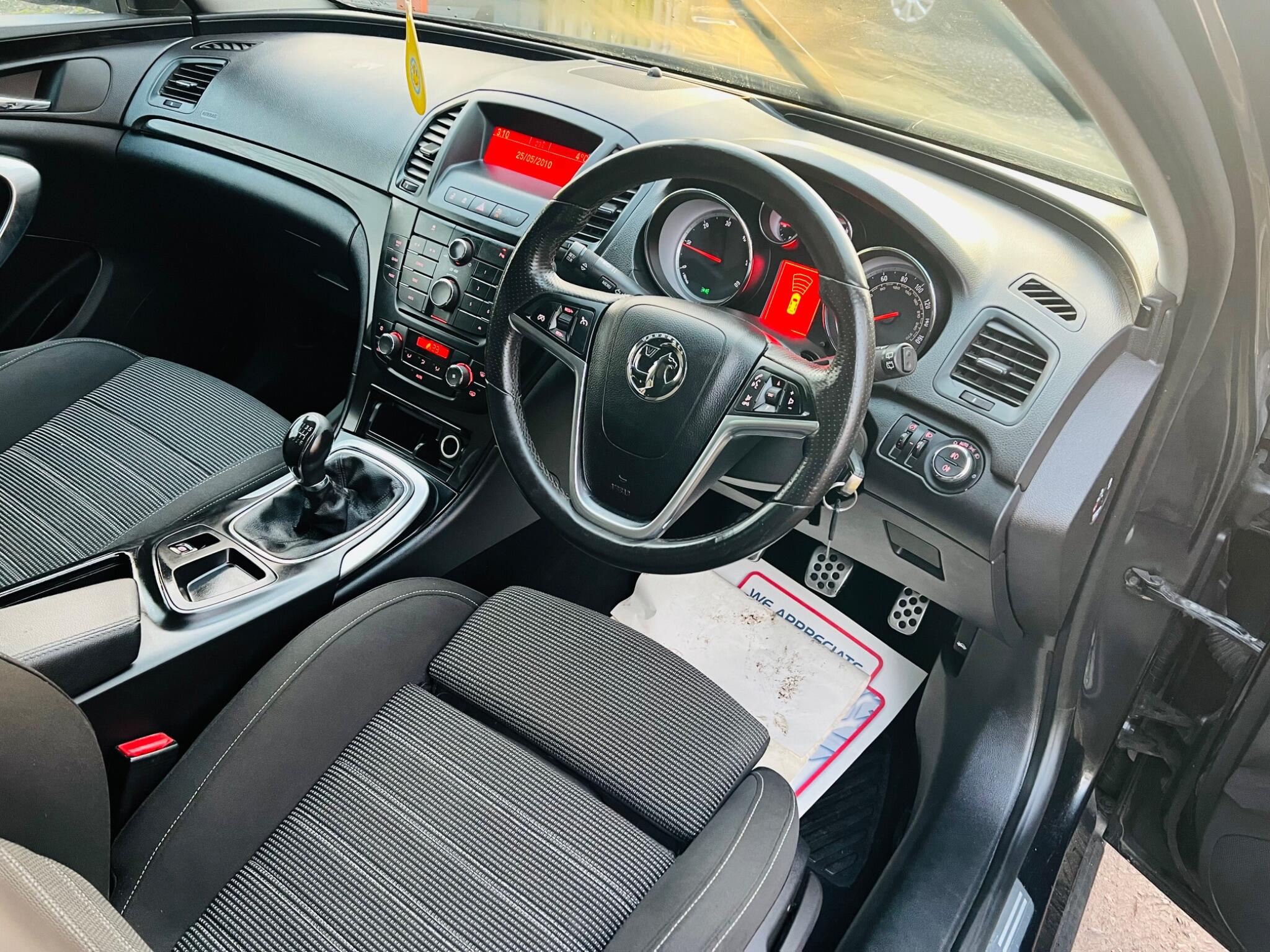 2013 Vauxhall Insignia 2.0 CDTi ecoFLEX SRi Sports Tourer Euro 5 (s/s) 5dr • 116,197 miles image 22