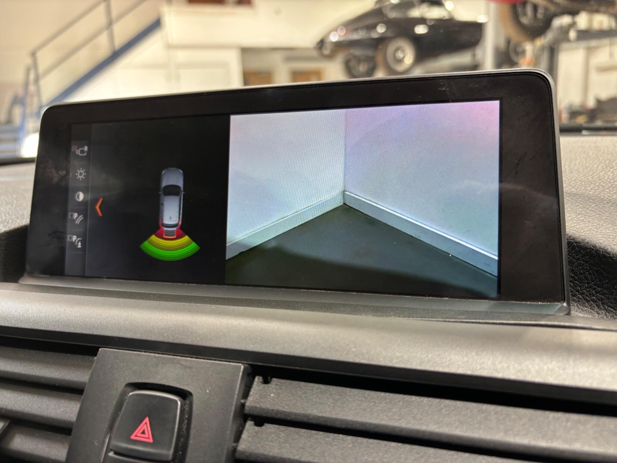 BMW 1 Series view 44