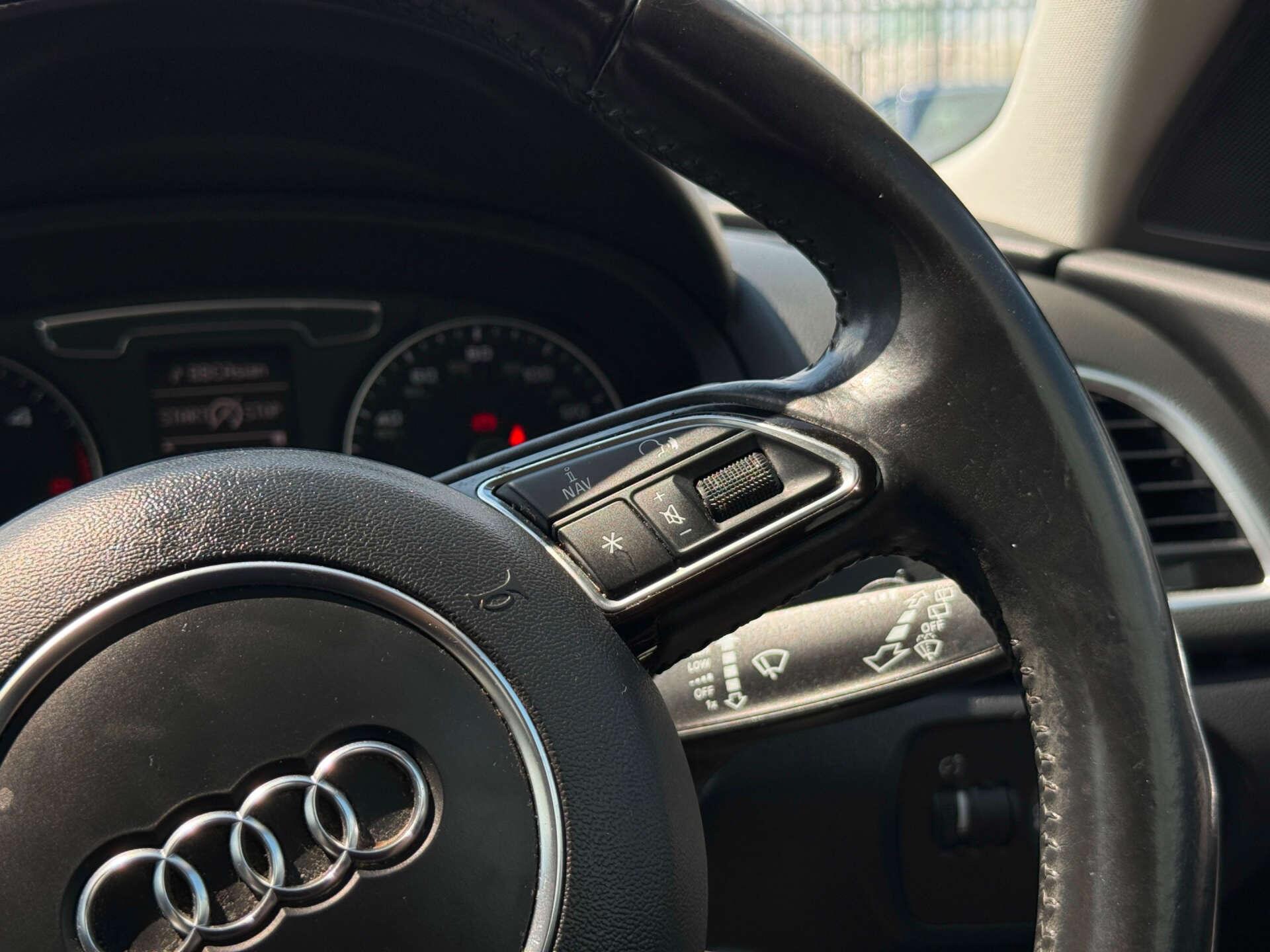 Audi Q3 view 53