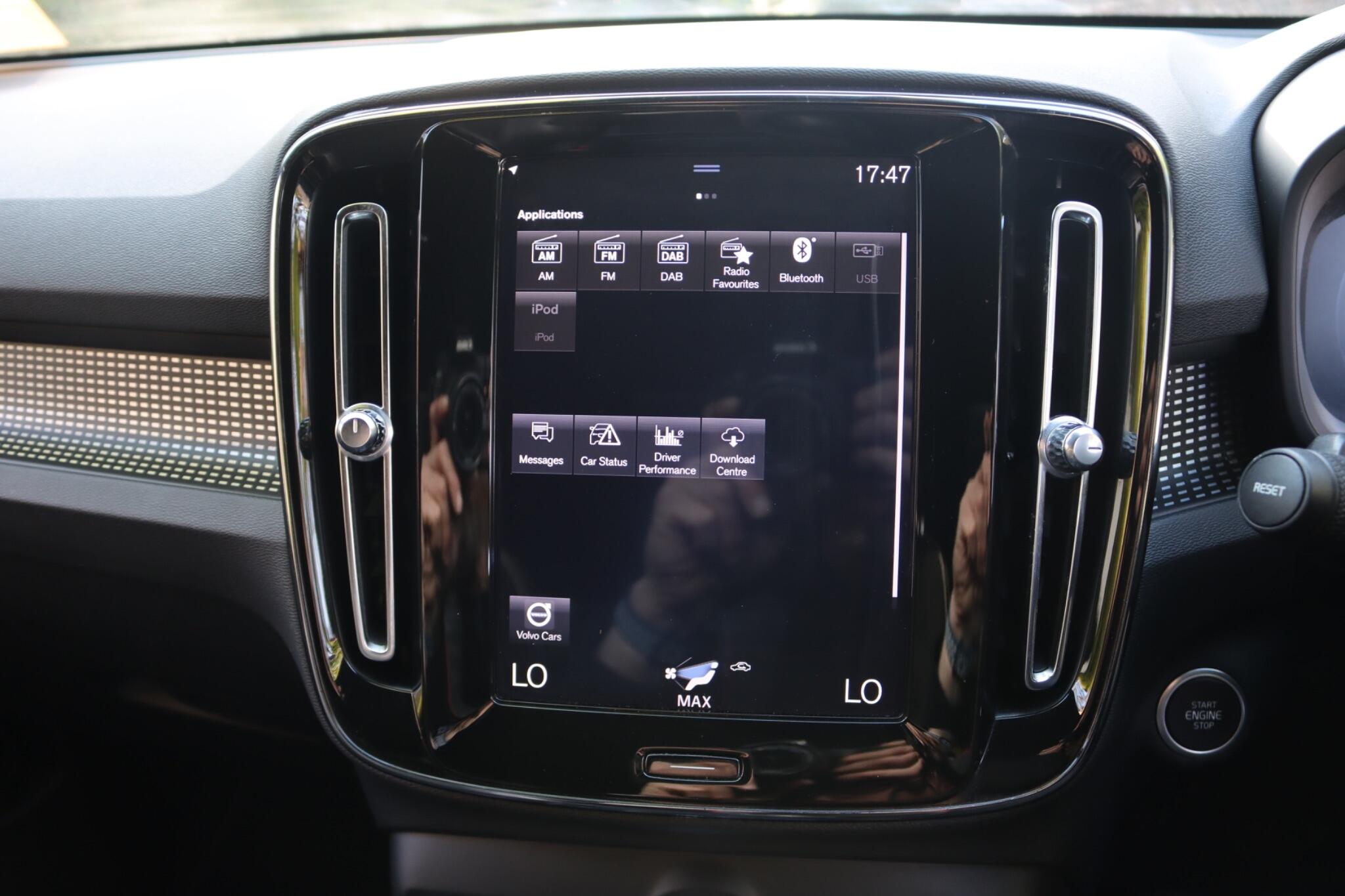 Volvo XC40 view 29