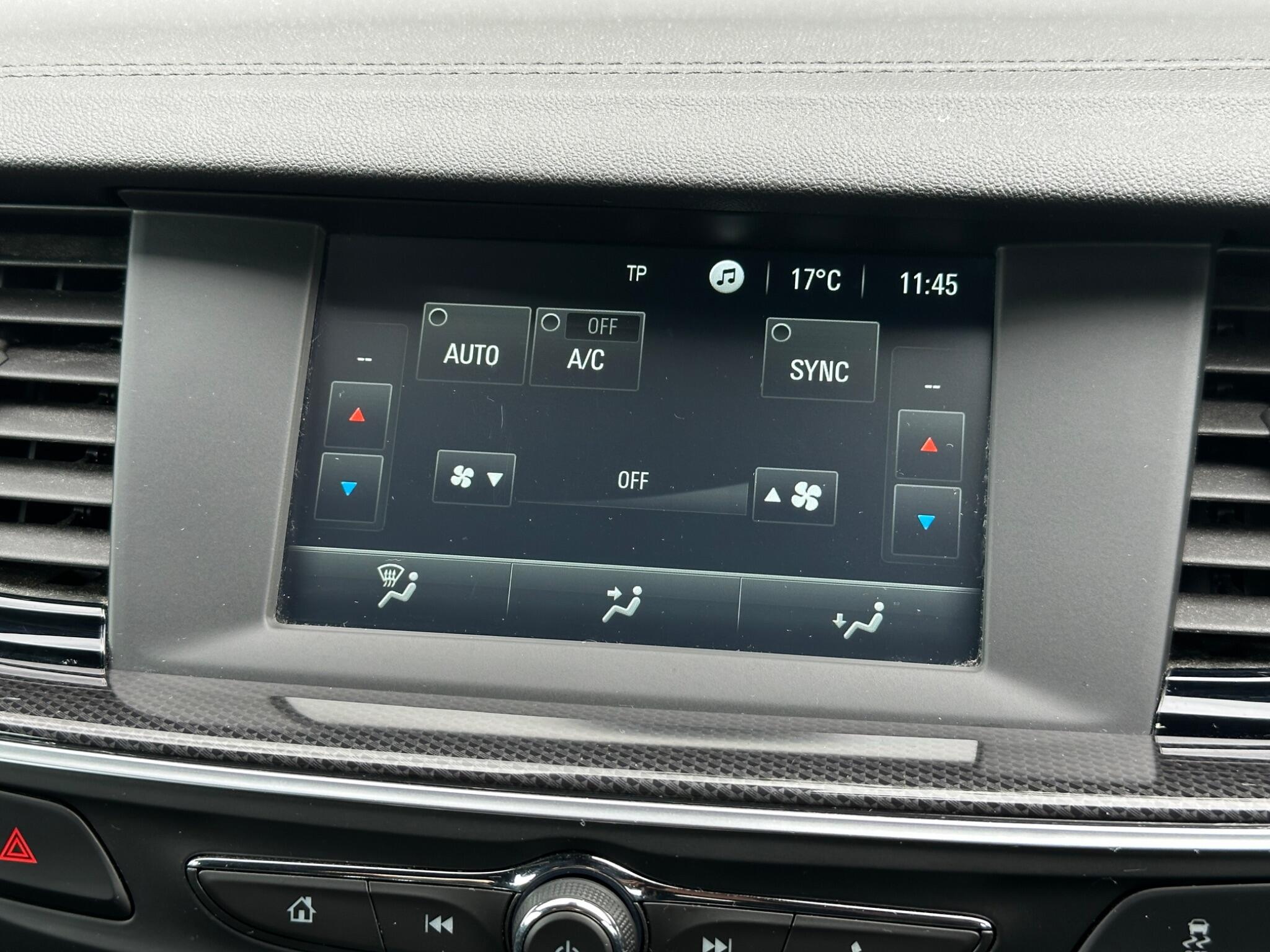 Vauxhall Insignia view 34