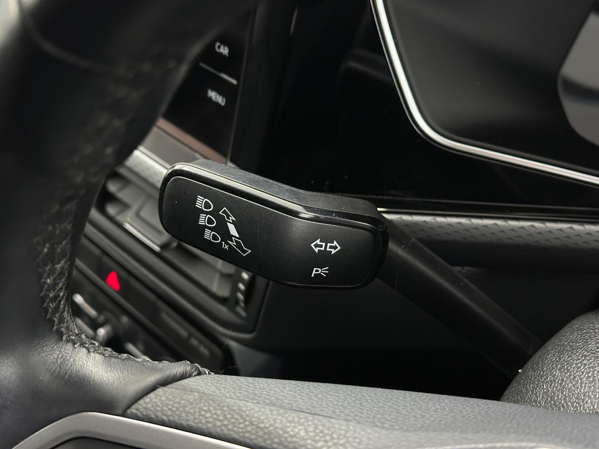 Volkswagen T-Cross view 14