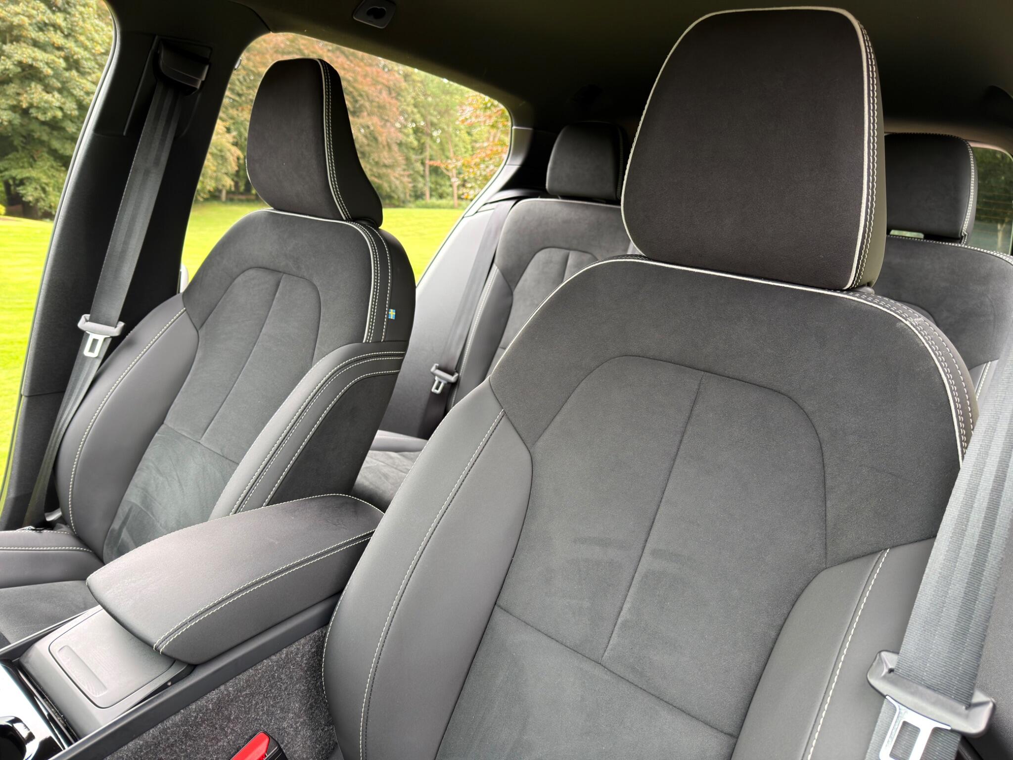 Volvo XC40 view 22