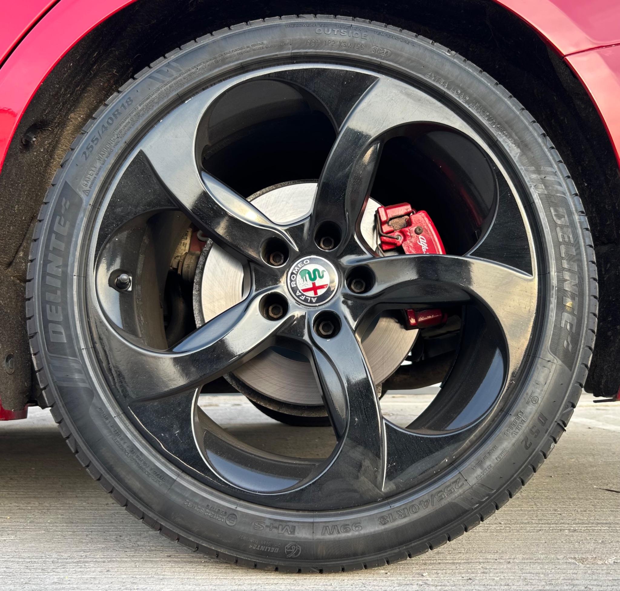Alfa Romeo Giulia view 24