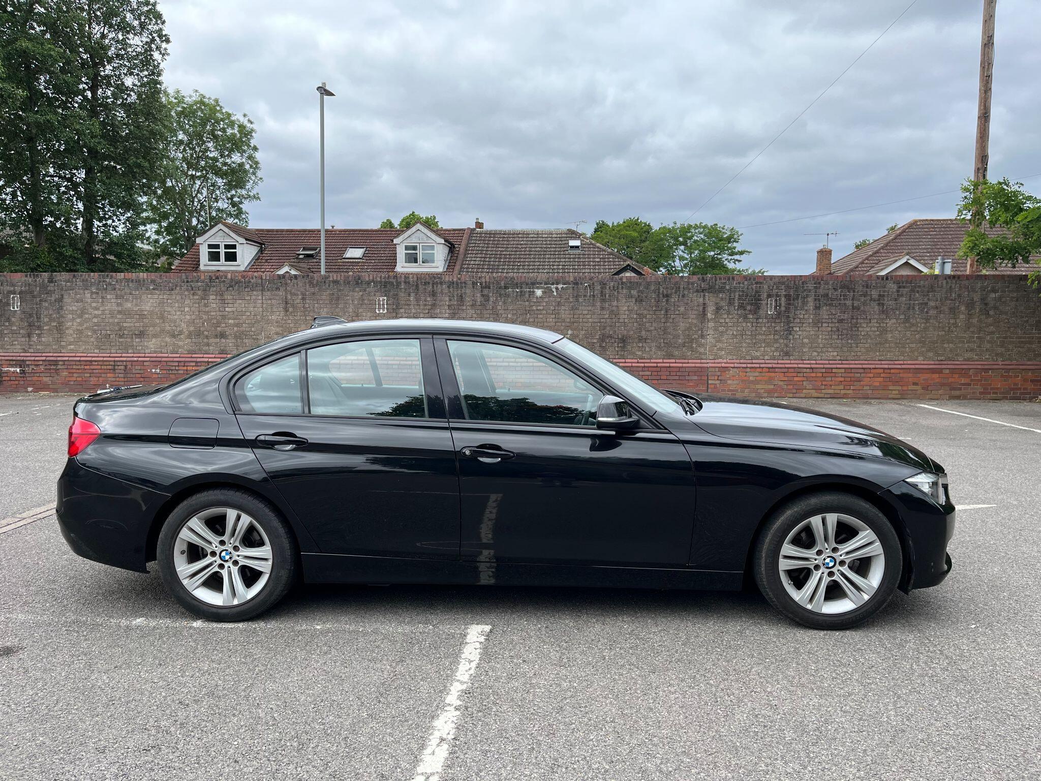 BMW 3 Series view 8