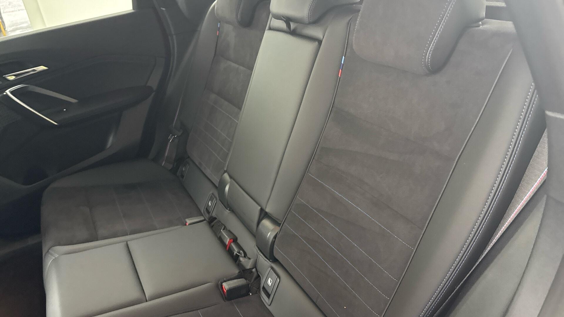 BMW iX1 view 12