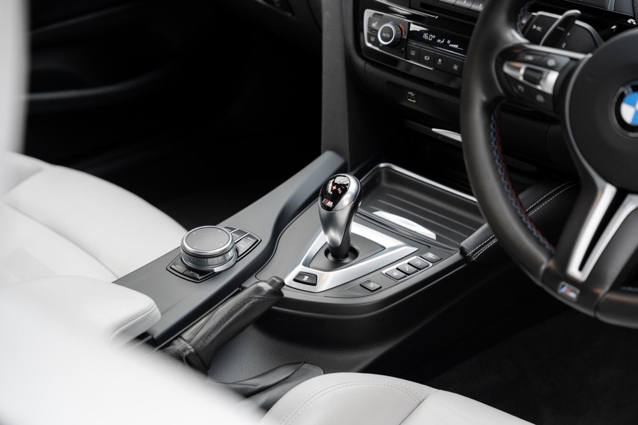 BMW M4 view 15