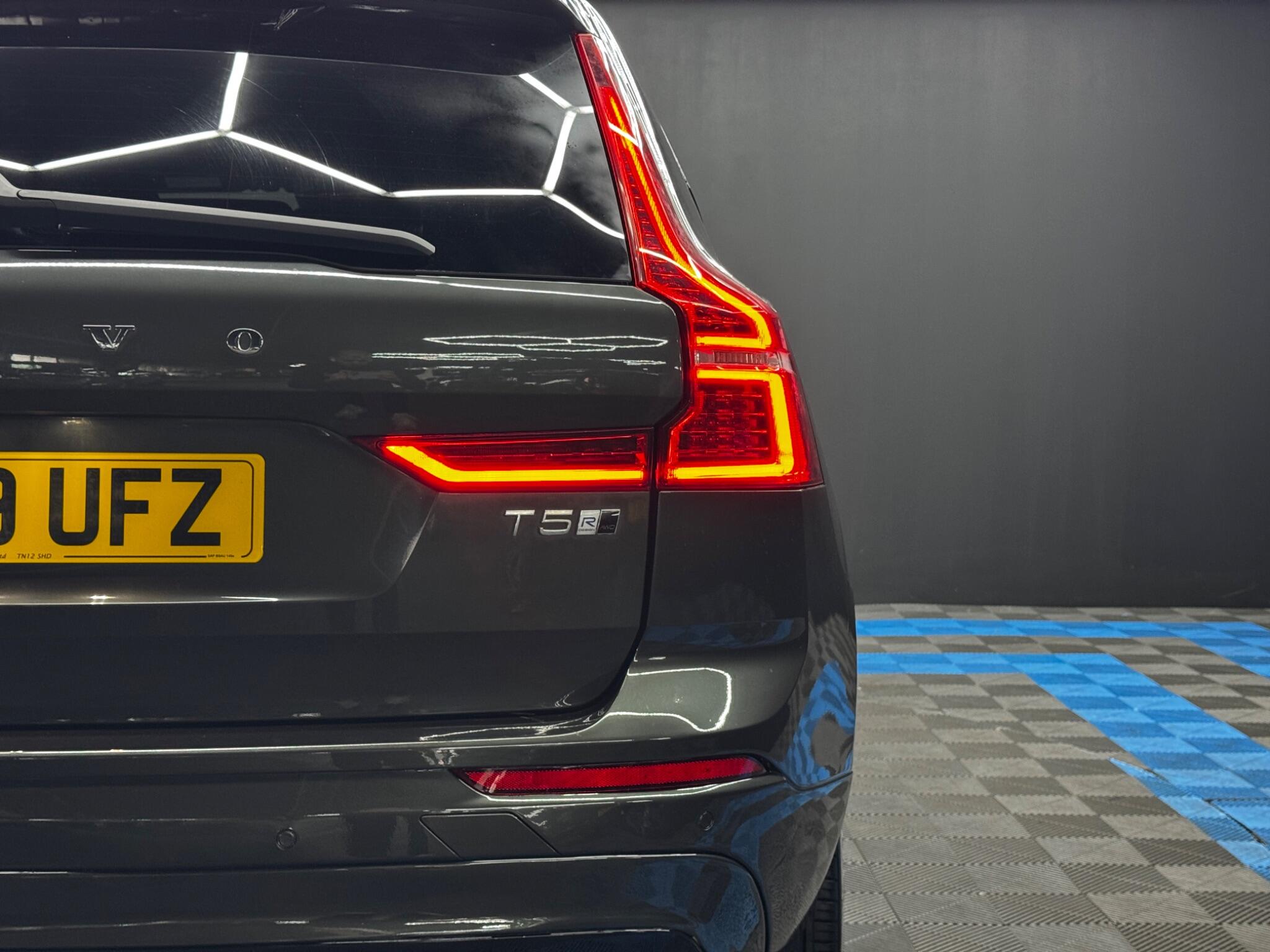 Volvo XC60 view 43