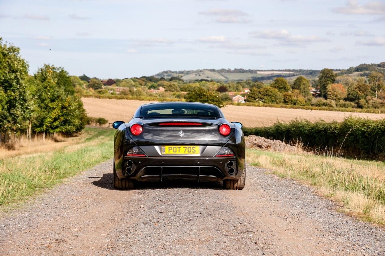 Ferrari California view 5