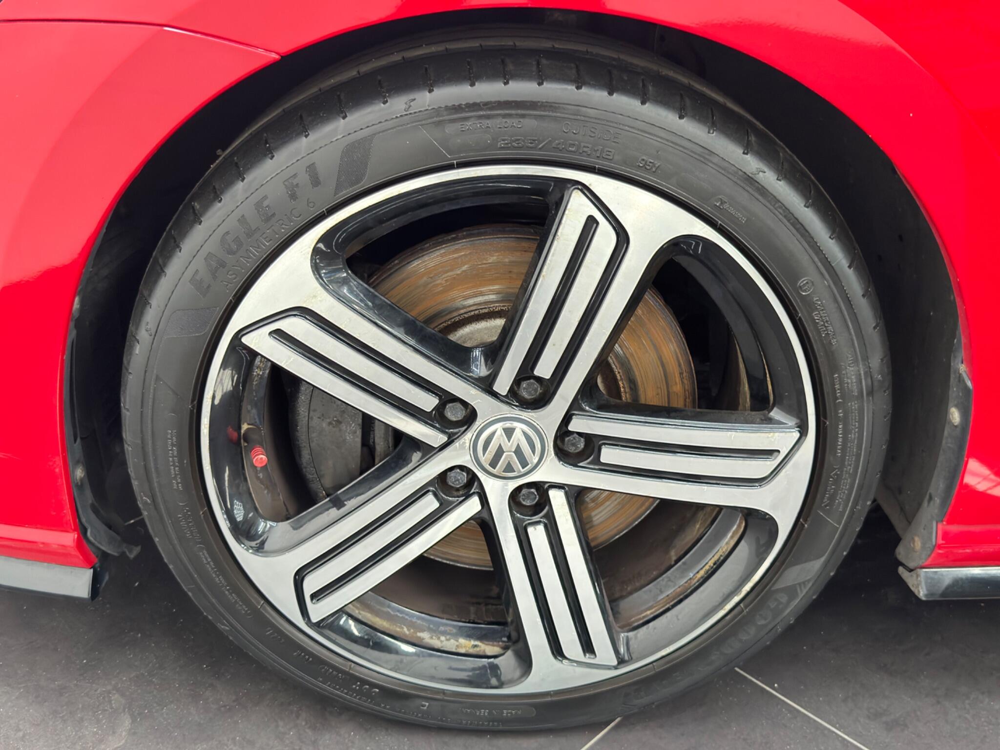Volkswagen Golf view 63