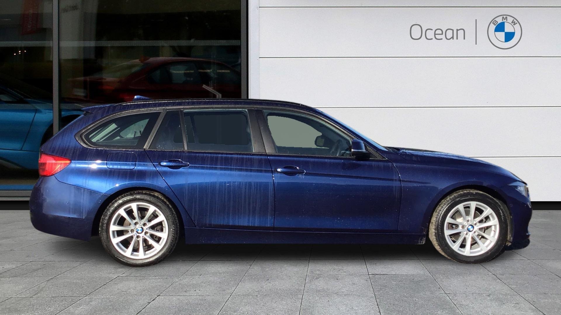 BMW 3 Series view 3