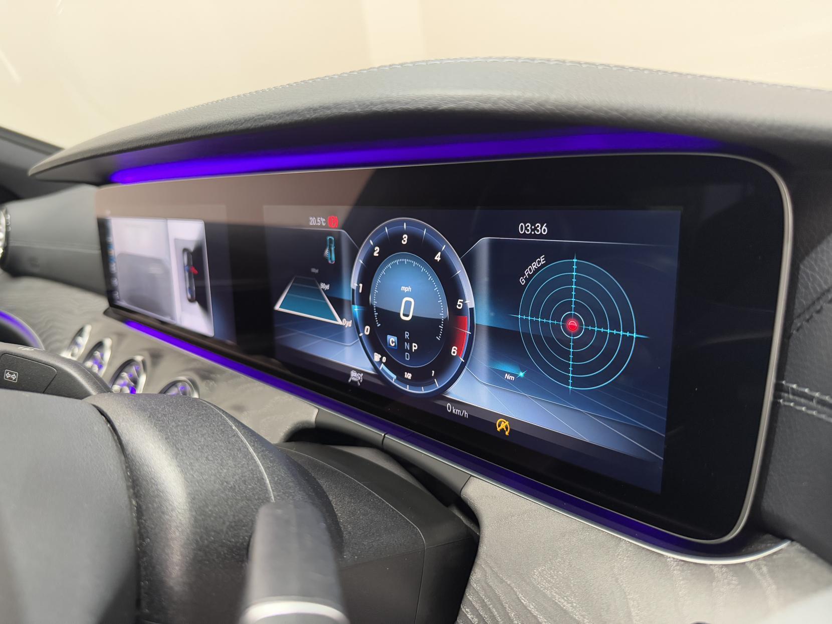 Mercedes-Benz CLS view 4