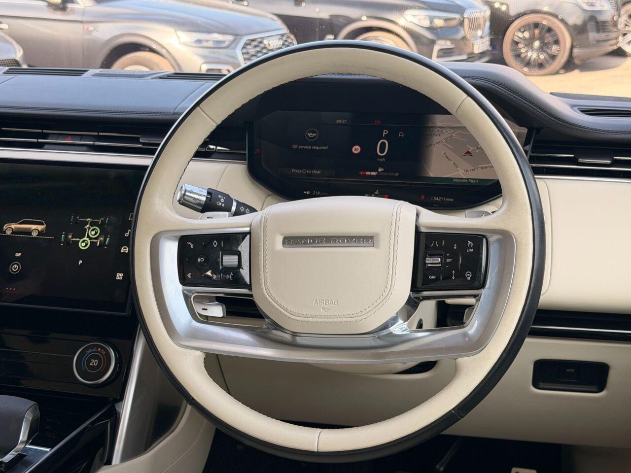 Land Rover Range Rover view 25
