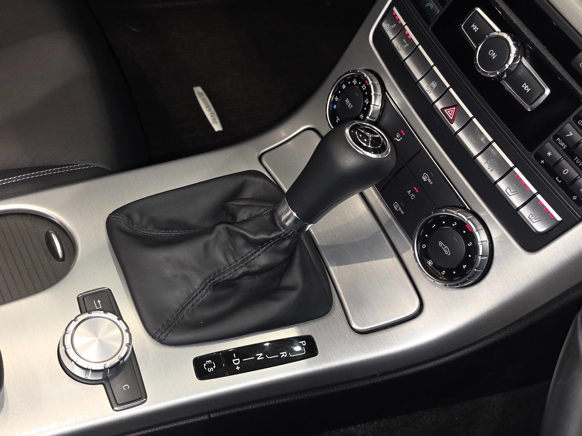 Mercedes-Benz SLK view 31