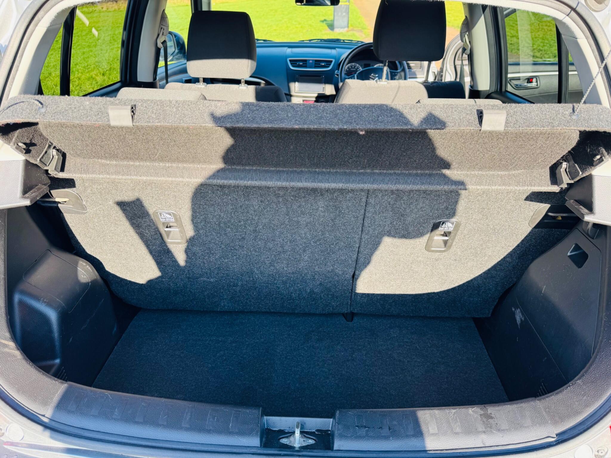 2015 Suzuki Swift image 14