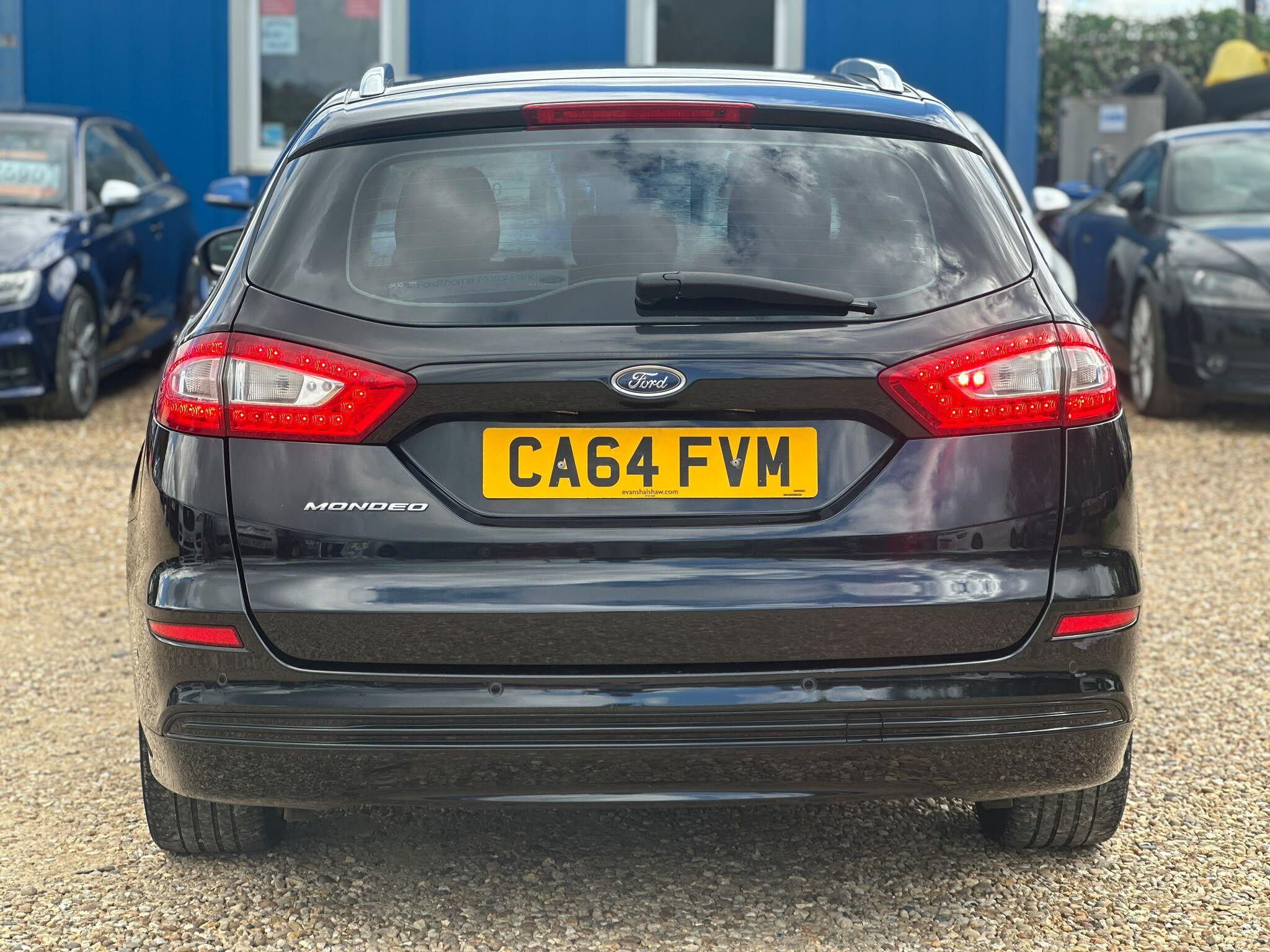 Ford Mondeo view 28