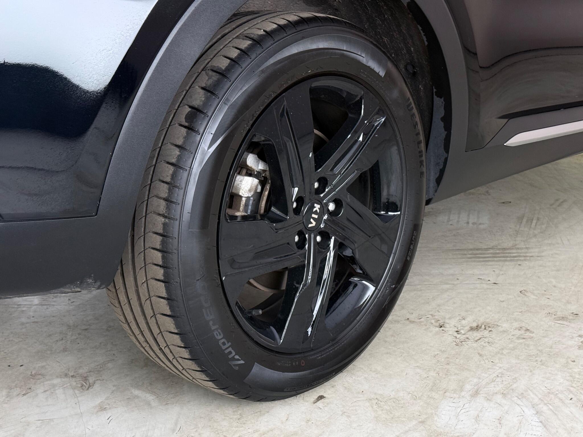 Kia Sorento view 9