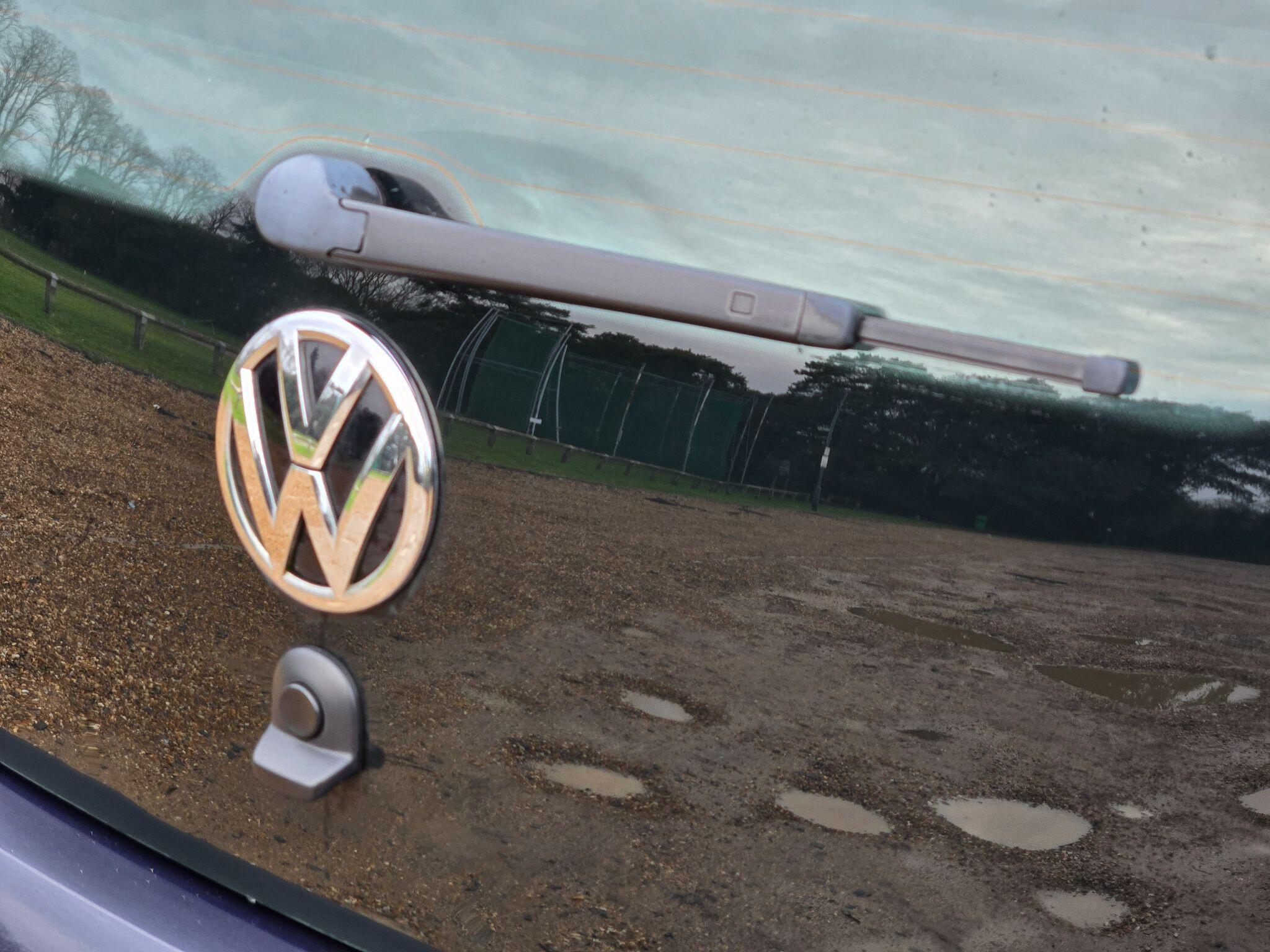 2013 Volkswagen up! 1.0 Move up! ASG Euro 5 5dr • 45,000 miles image 43