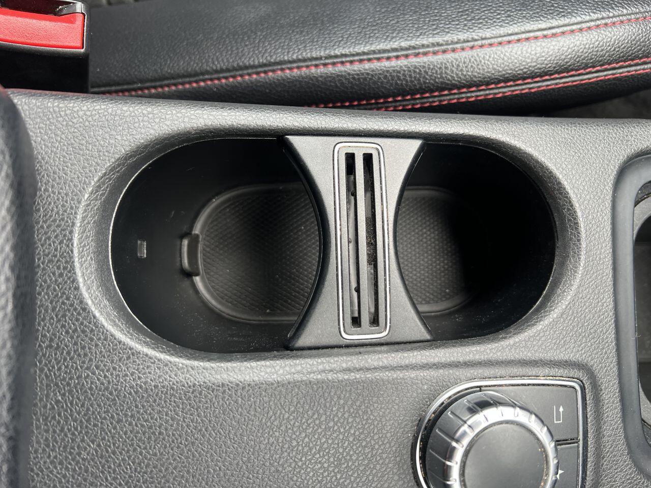 Mercedes-Benz Cla view 28