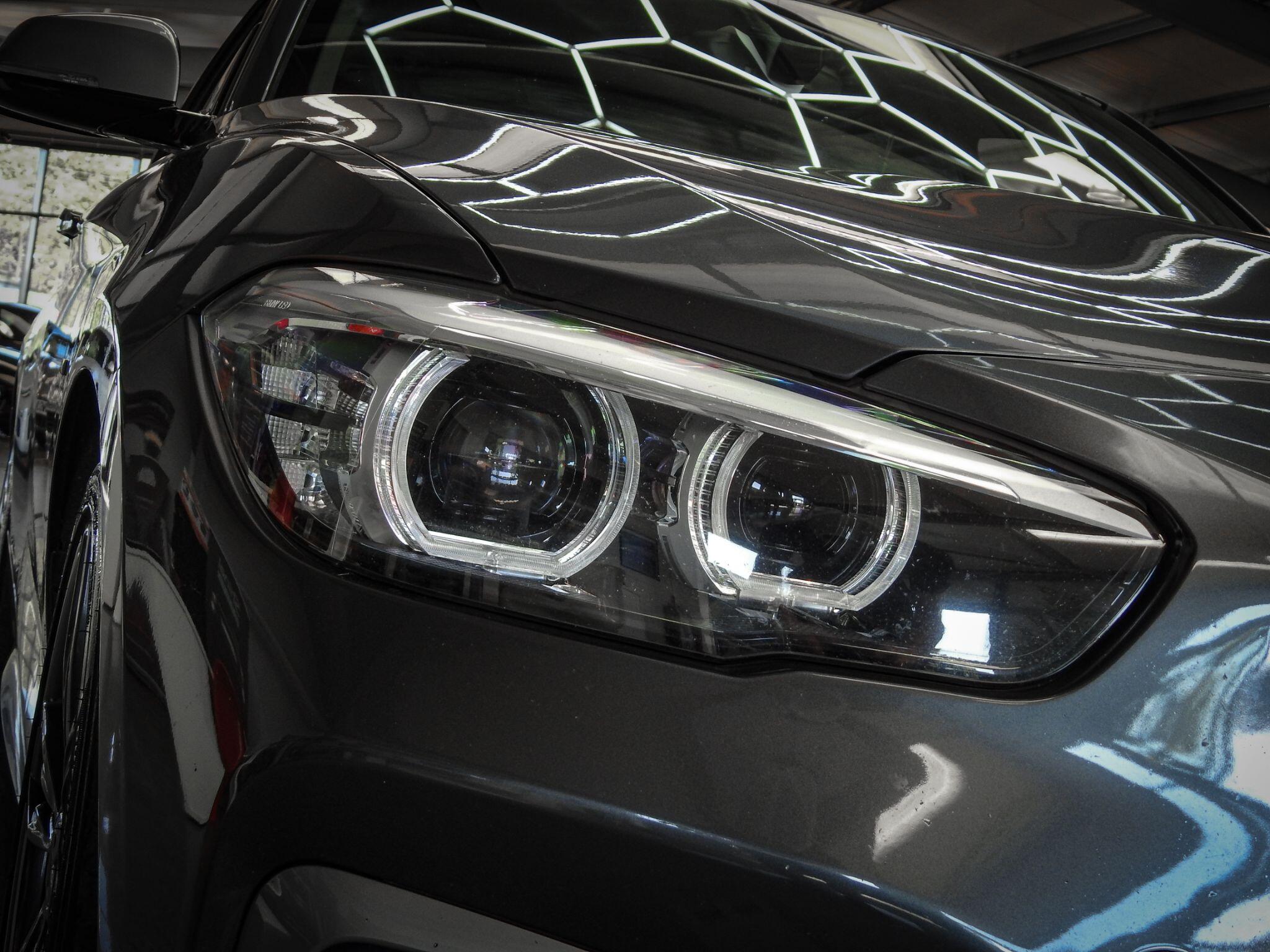 BMW 1 Series view 9