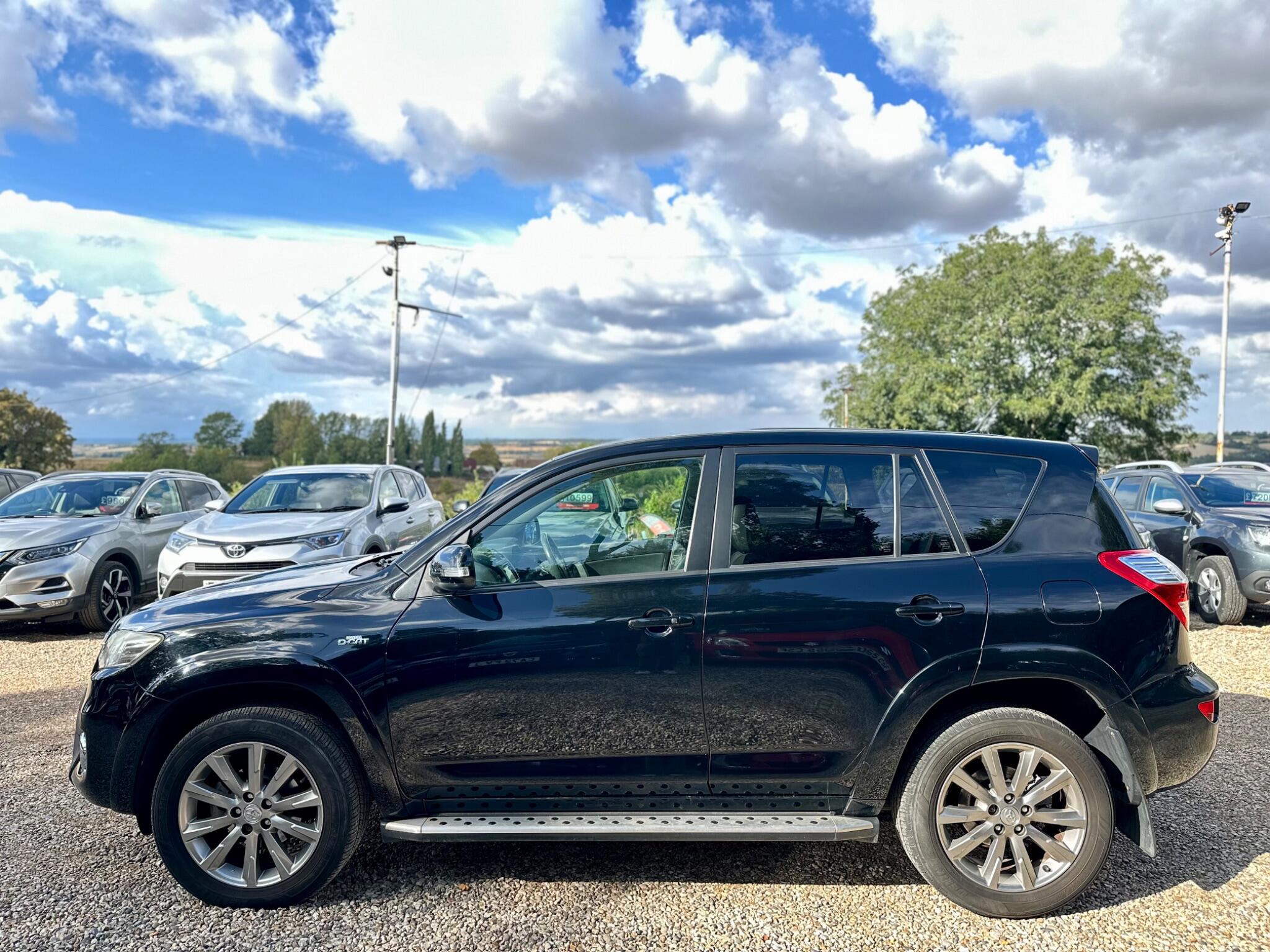 Toyota Rav4 view 11