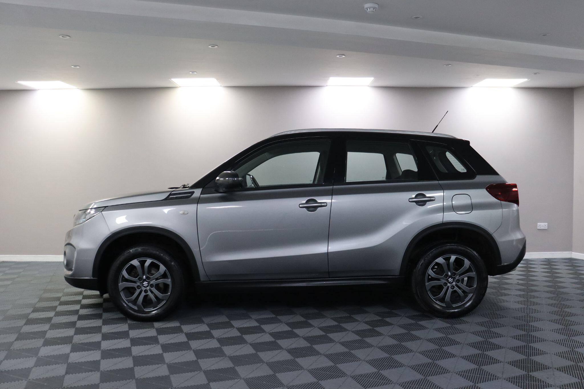 Suzuki Vitara view 24