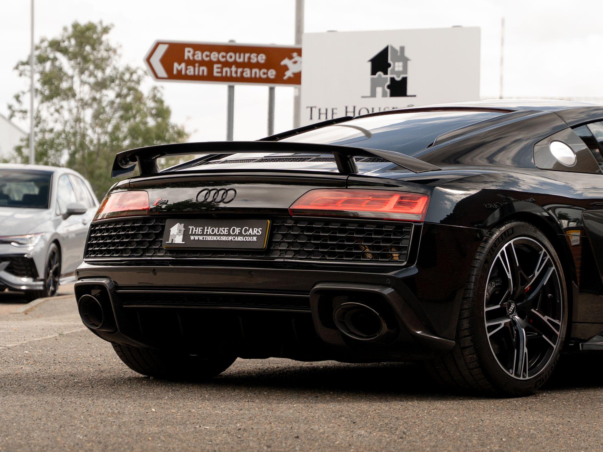 Audi R8 view 26