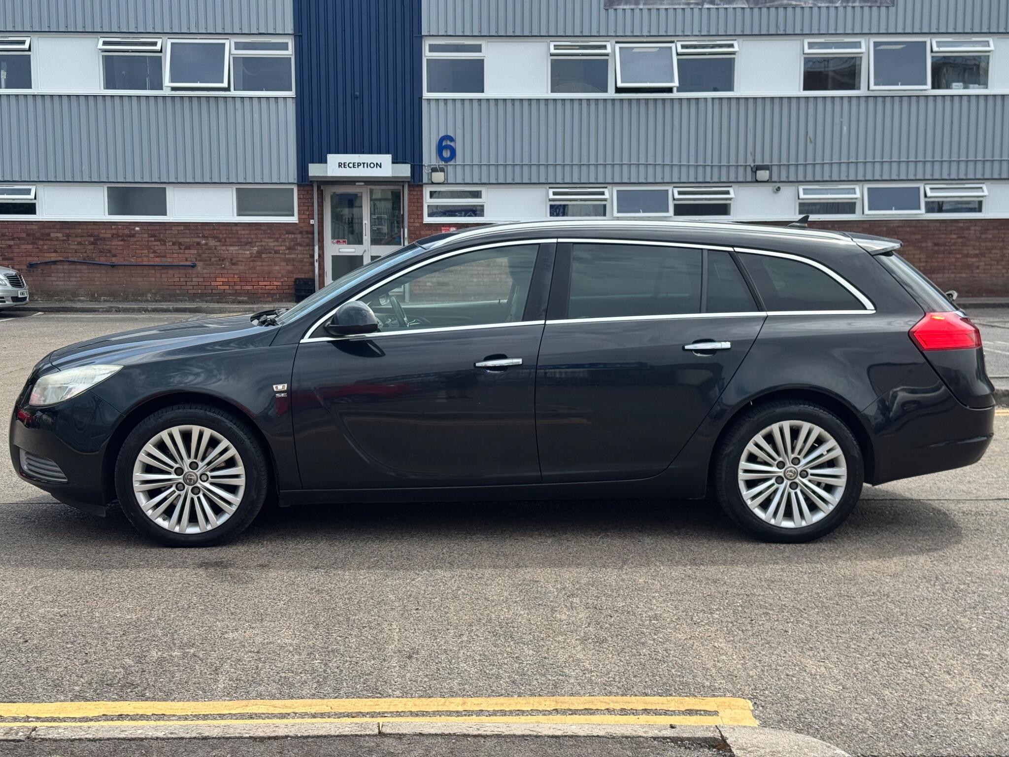 Vauxhall Insignia view 10