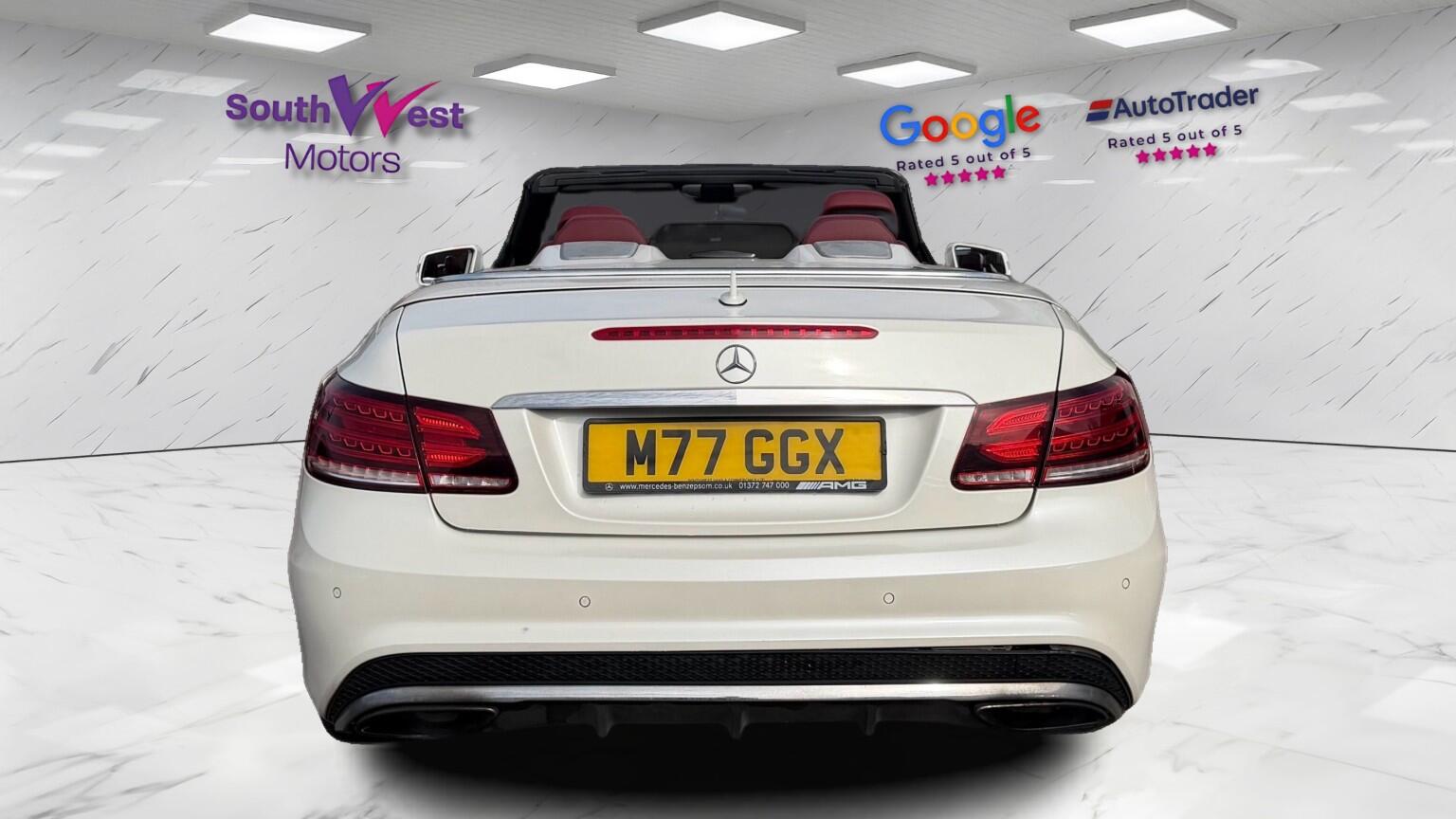 Mercedes-Benz E-Class view 12