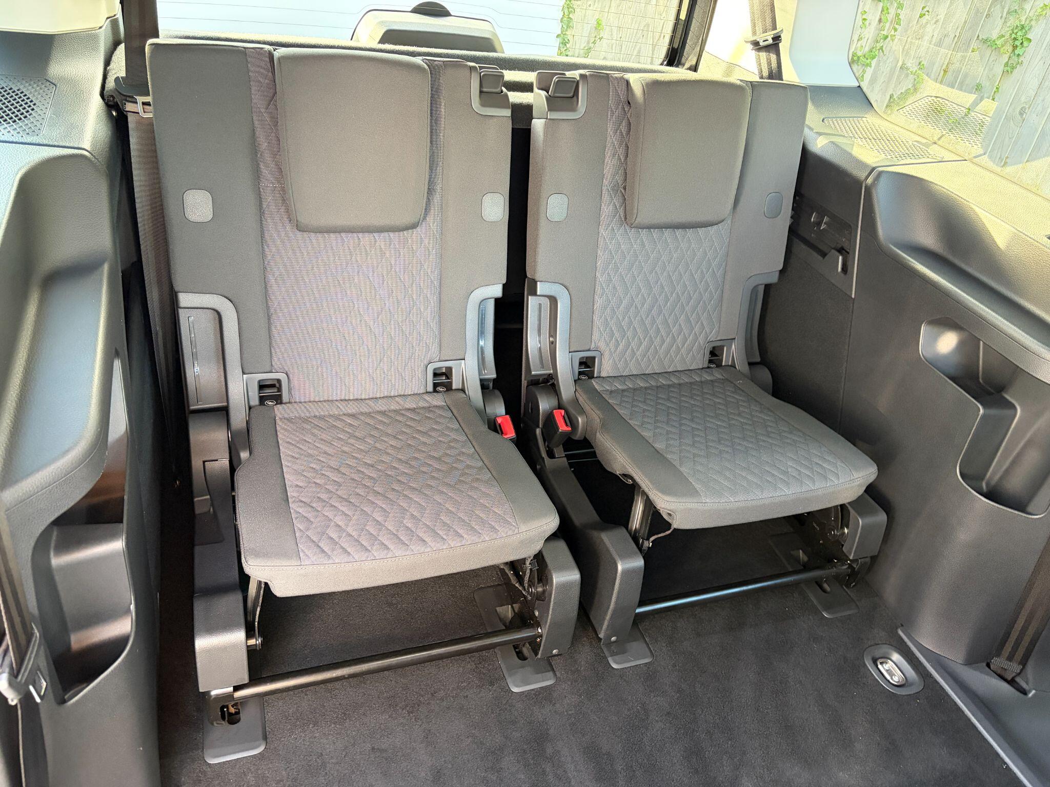 Volkswagen Caddy Maxi view 17