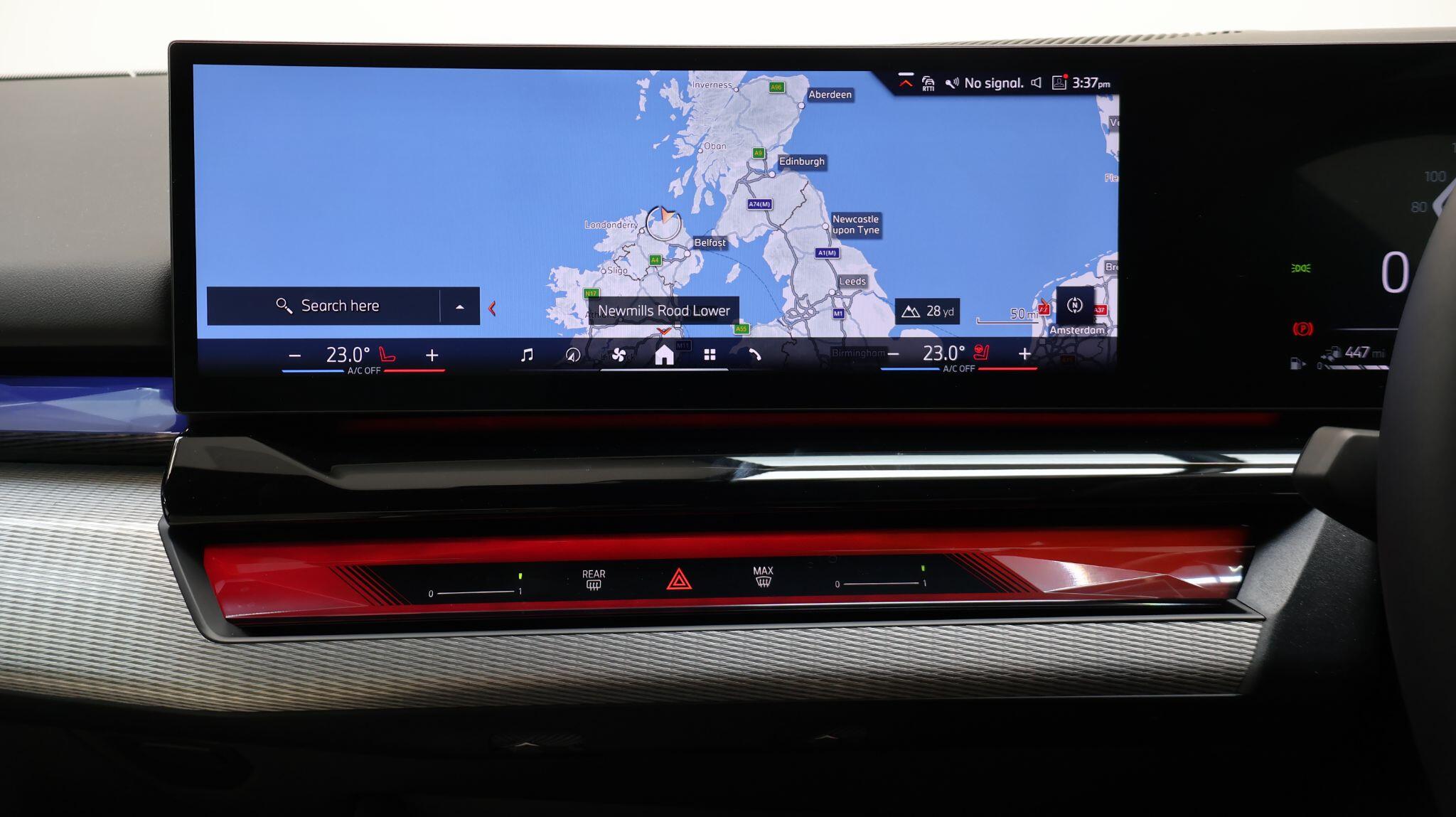 BMW 5 Series view 8
