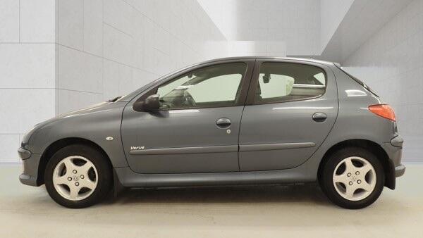 Peugeot 206 view 6