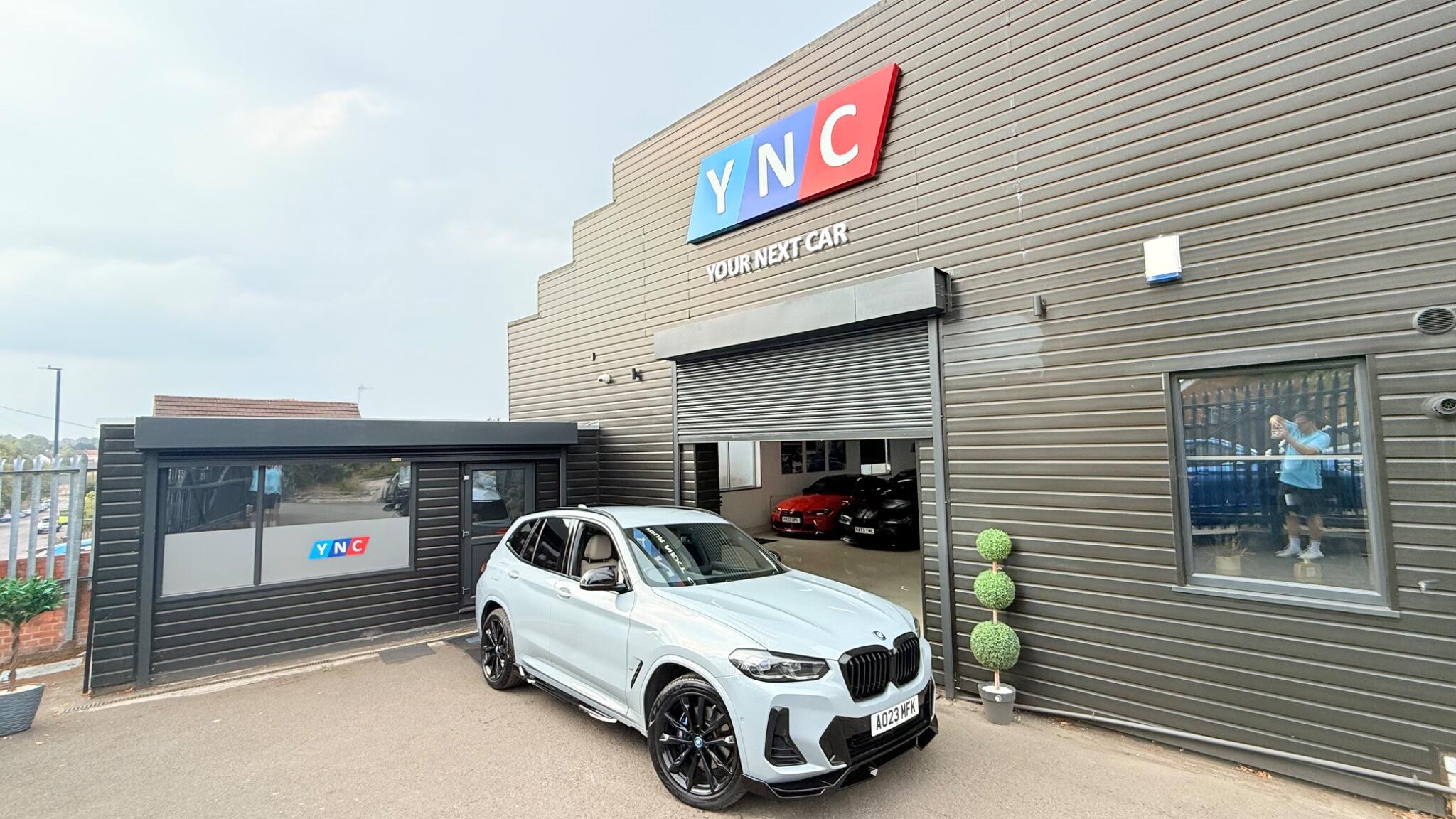 BMW X3 view 7