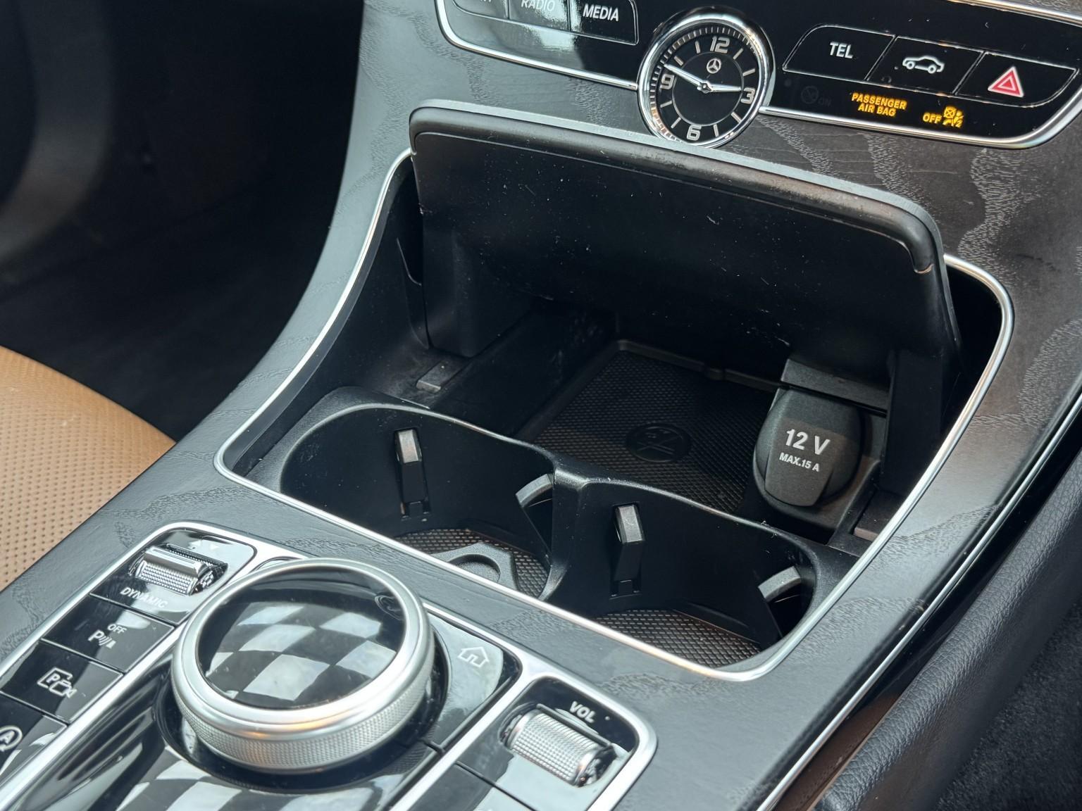 Mercedes-Benz C-Class view 47