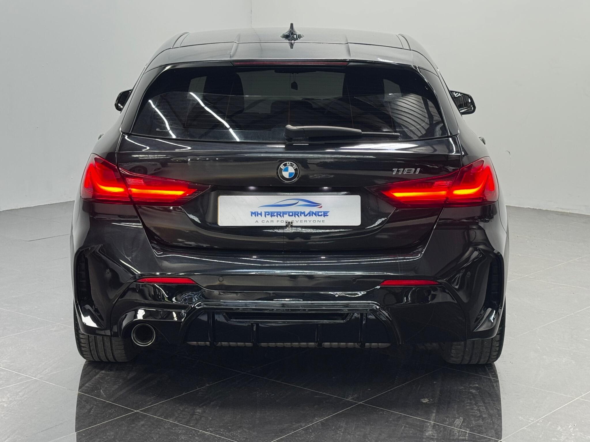 BMW 1 Series view 81