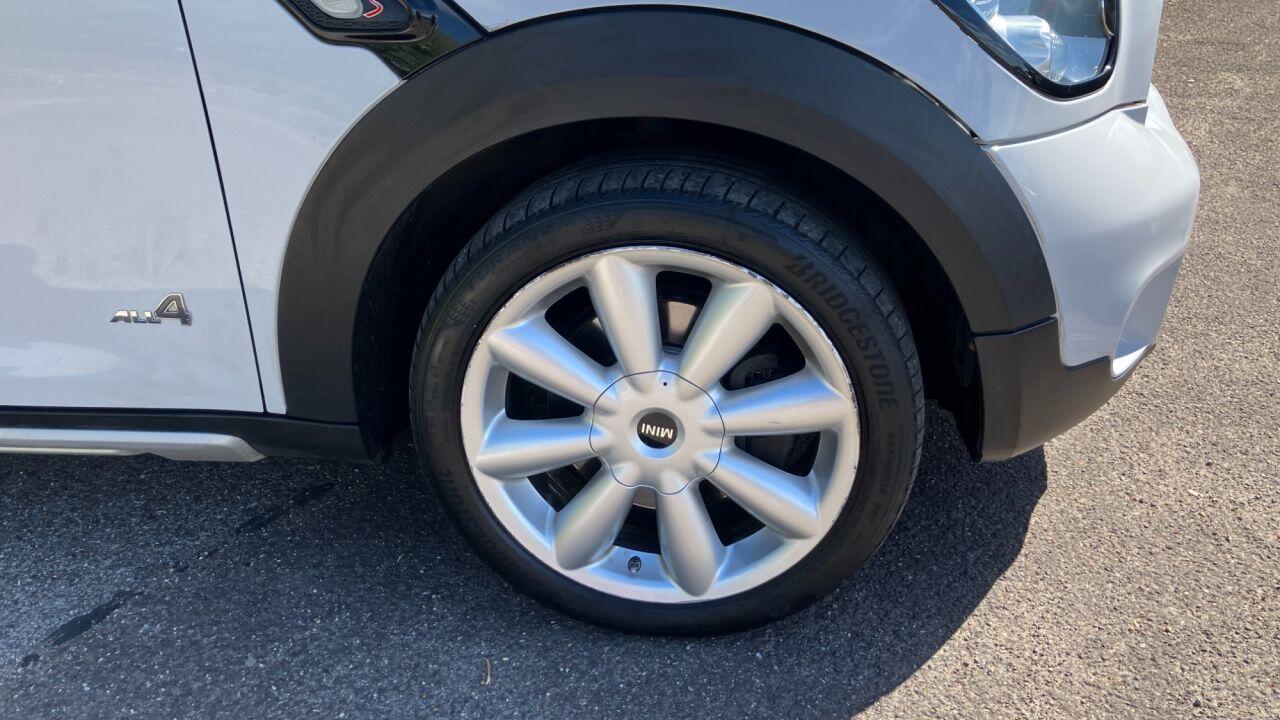 Mini Countryman view 11