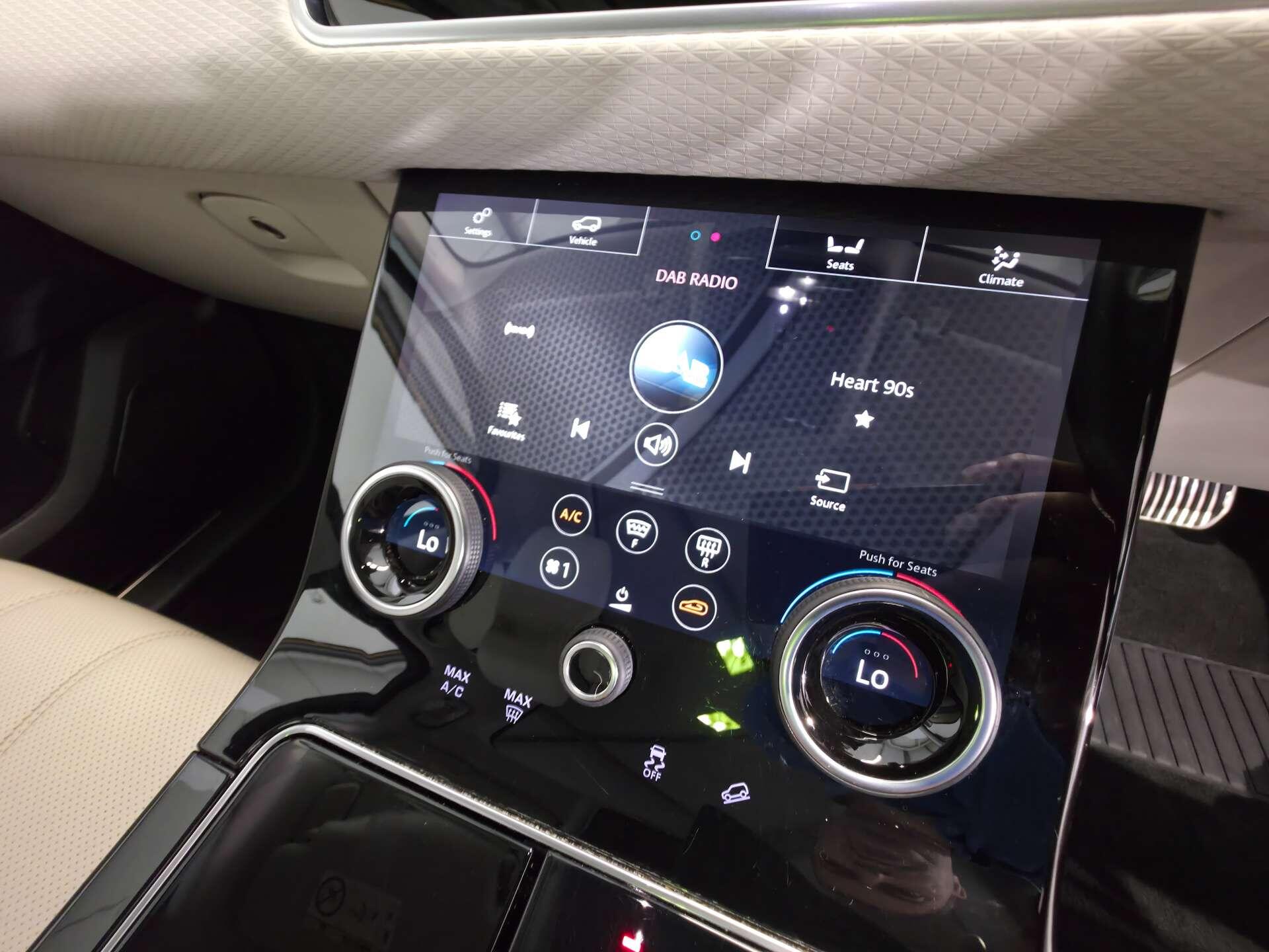 Land Rover Range Rover Velar view 30
