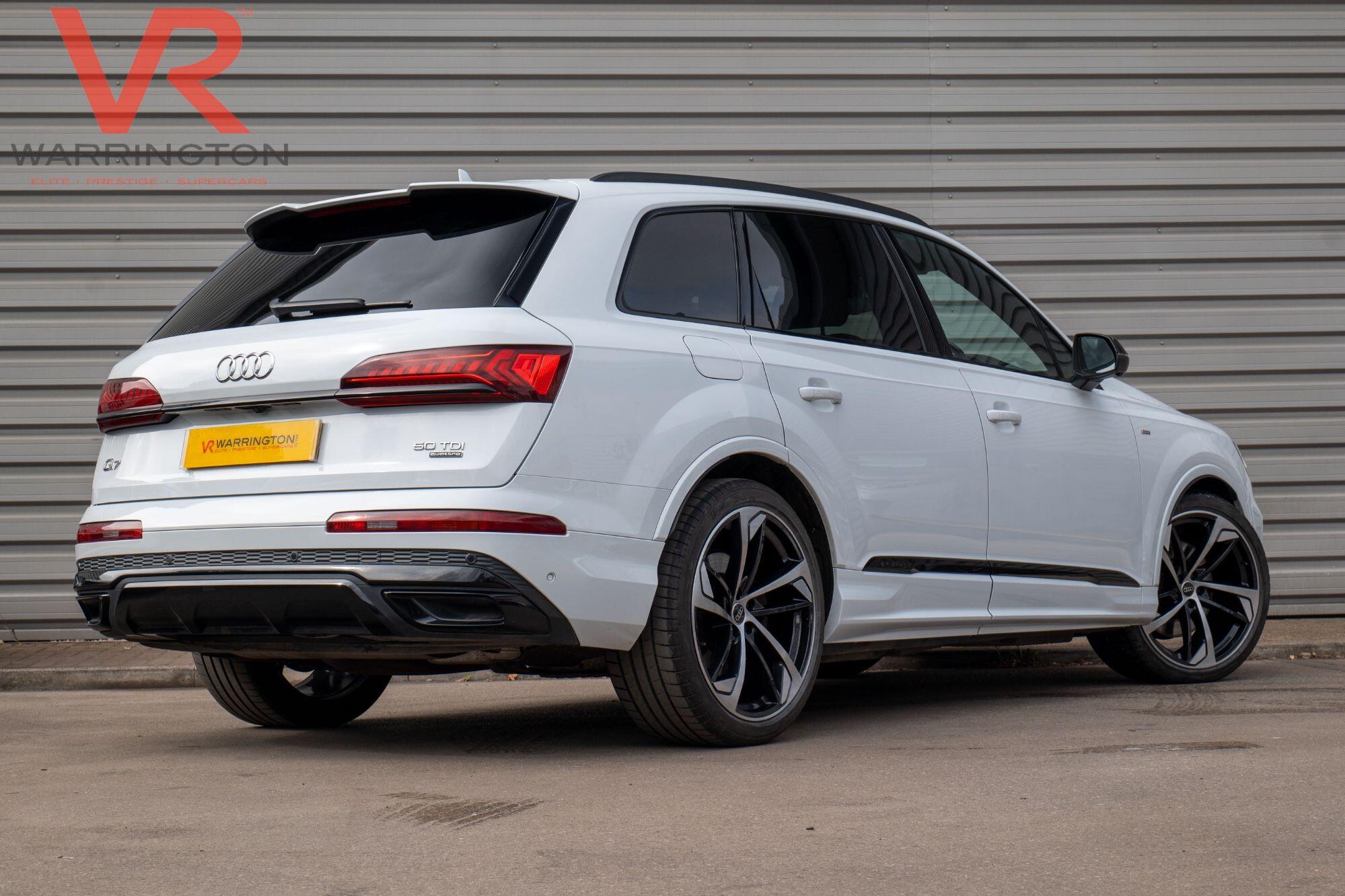 Audi Q7 view 21