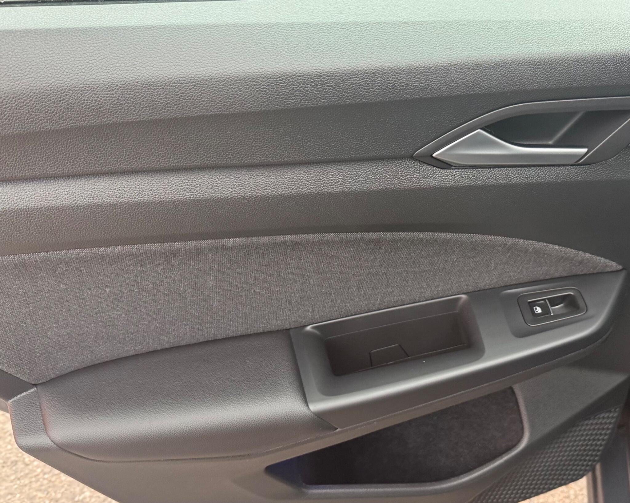 Volkswagen Golf view 16