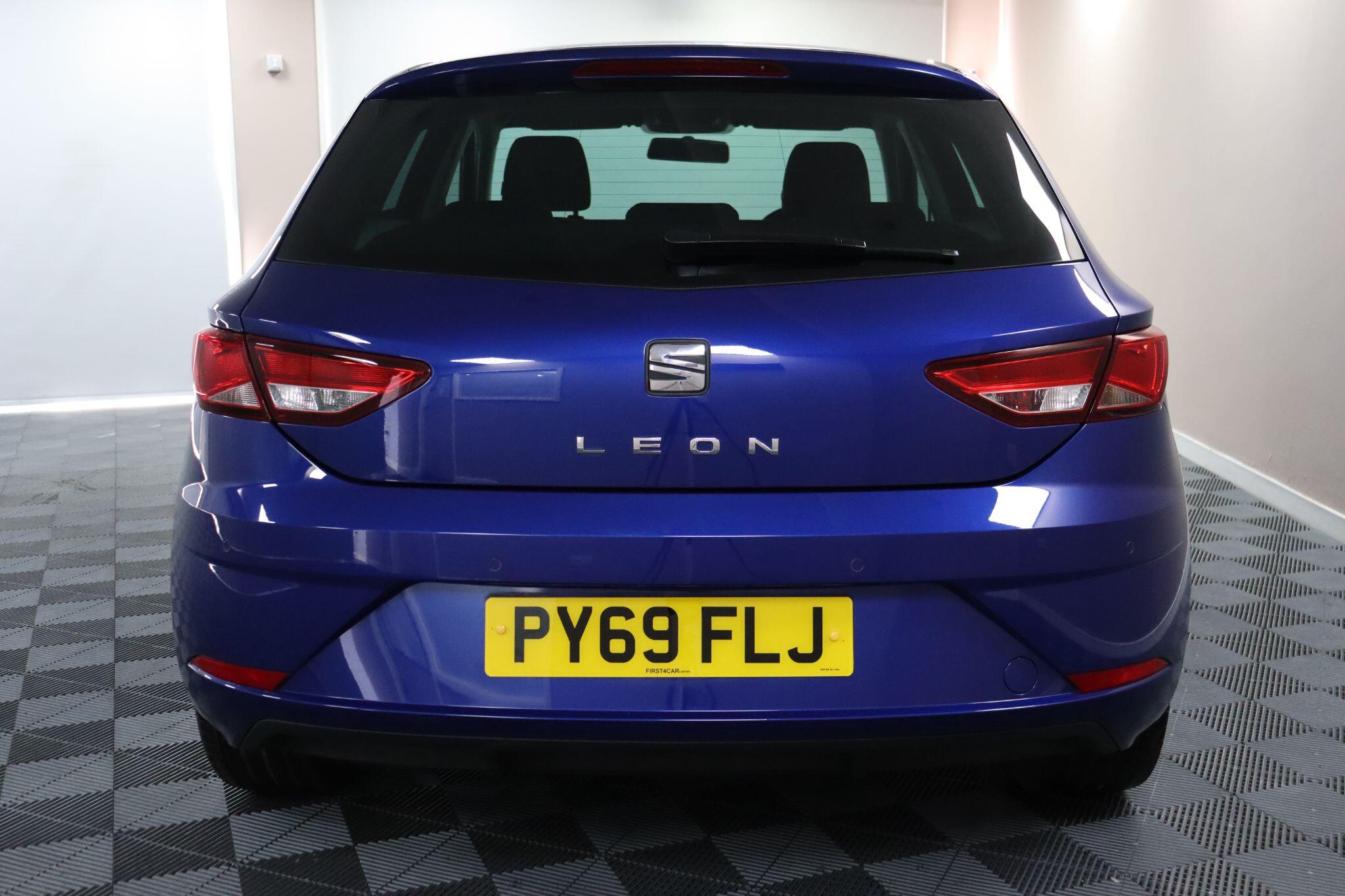 SEAT Leon view 8
